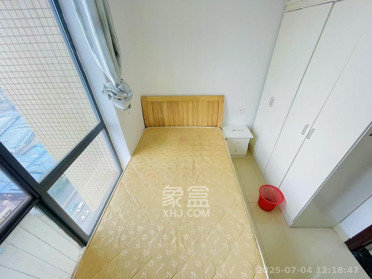 叠彩兰亭  3室2厅1卫   2200.00元/月室内图