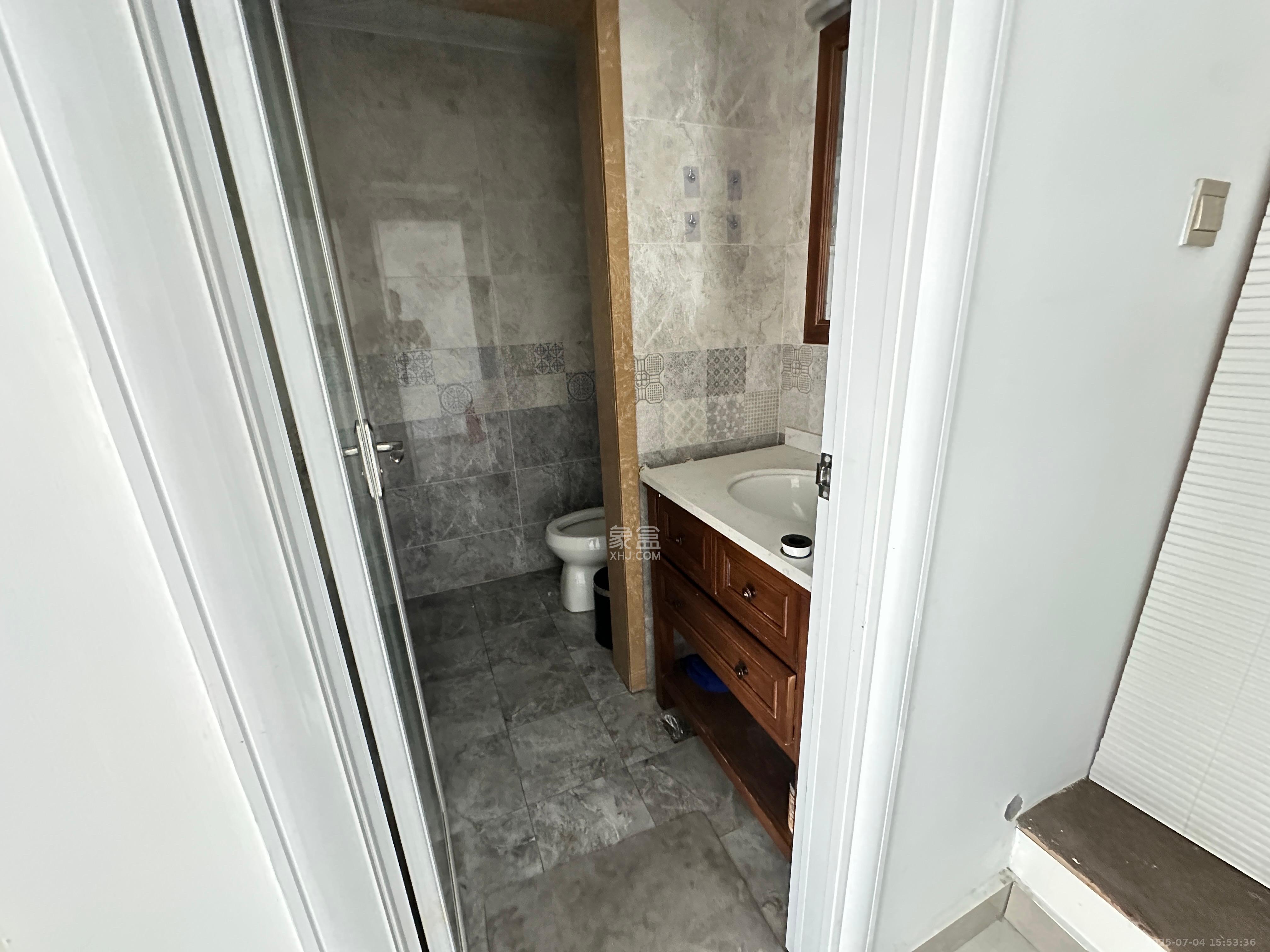 保利国际广场  1室1厅1卫    12000.0元/月室内图