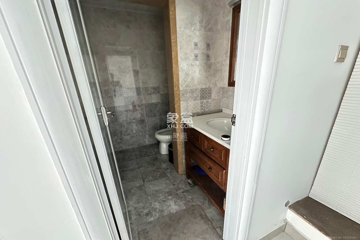 保利国际广场  1室1厅1卫    12000.0元/月 保利国际广场  1室1厅1卫    12000.0元/月室内图