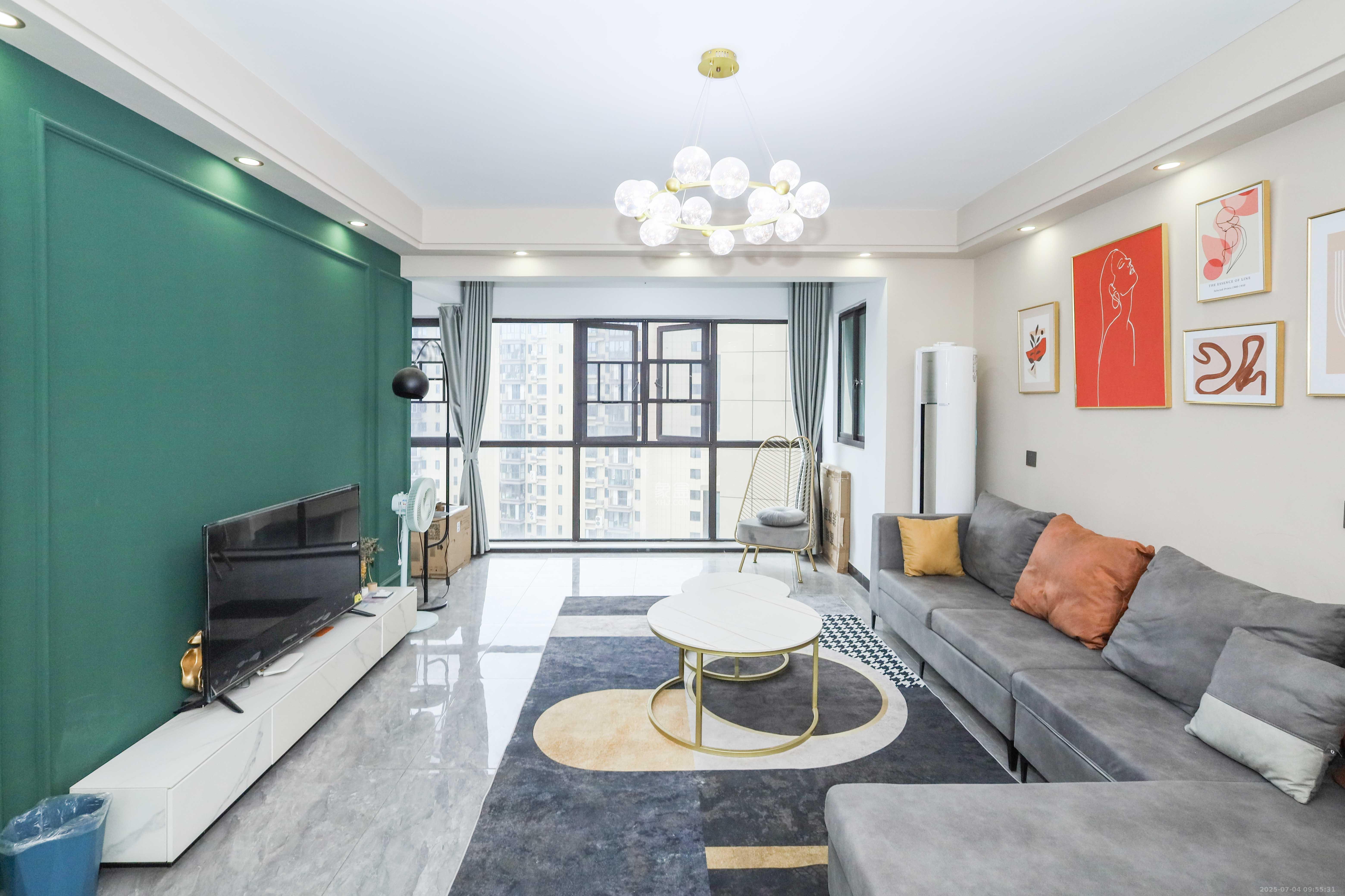 中国铁建梅溪青秀三期 4室2厅2卫 226.0万 中国铁建梅溪青秀三期 4室2厅2卫 226.0万客厅