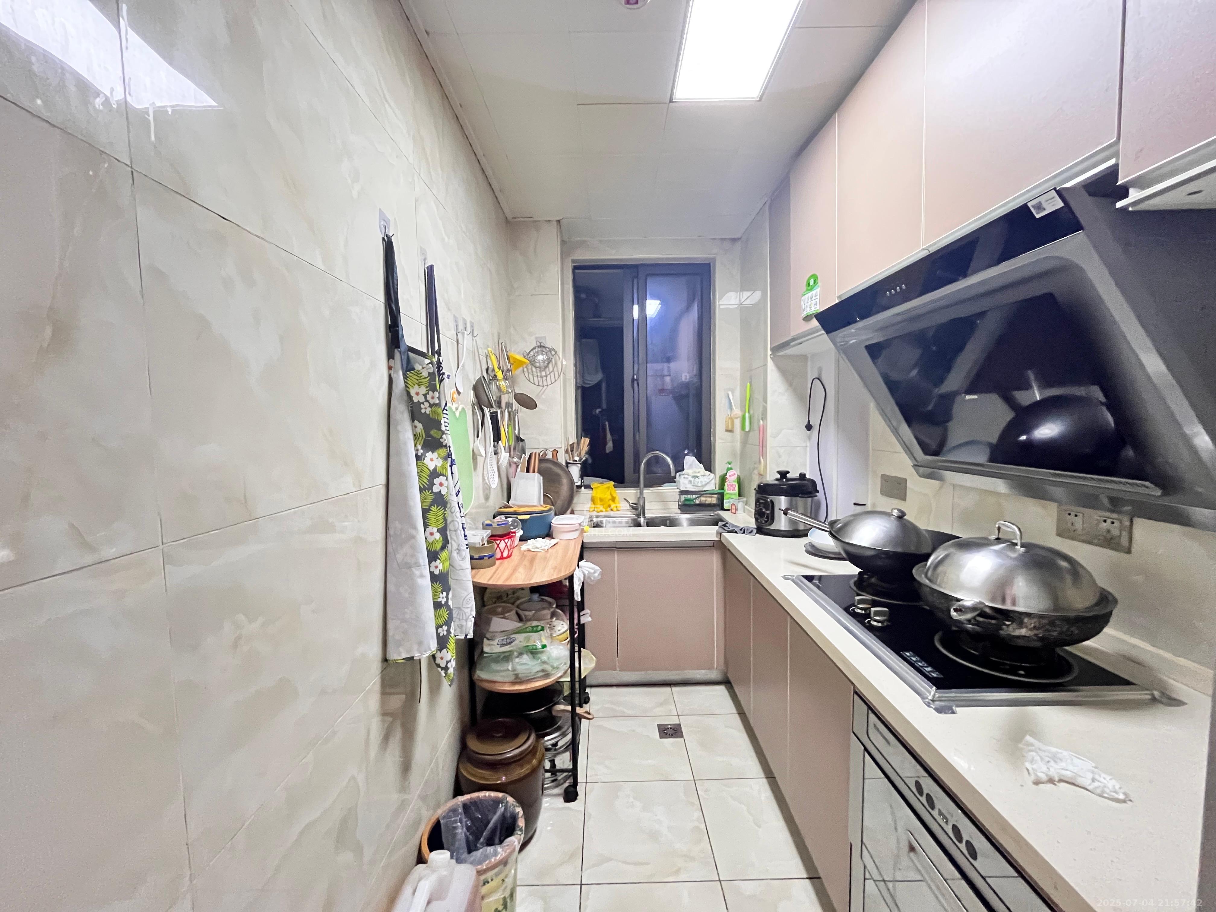 湘域熙岸 3室2厅2卫 3500.0元/月 湘域熙岸 3室2厅2卫 3500.0元/月室内图