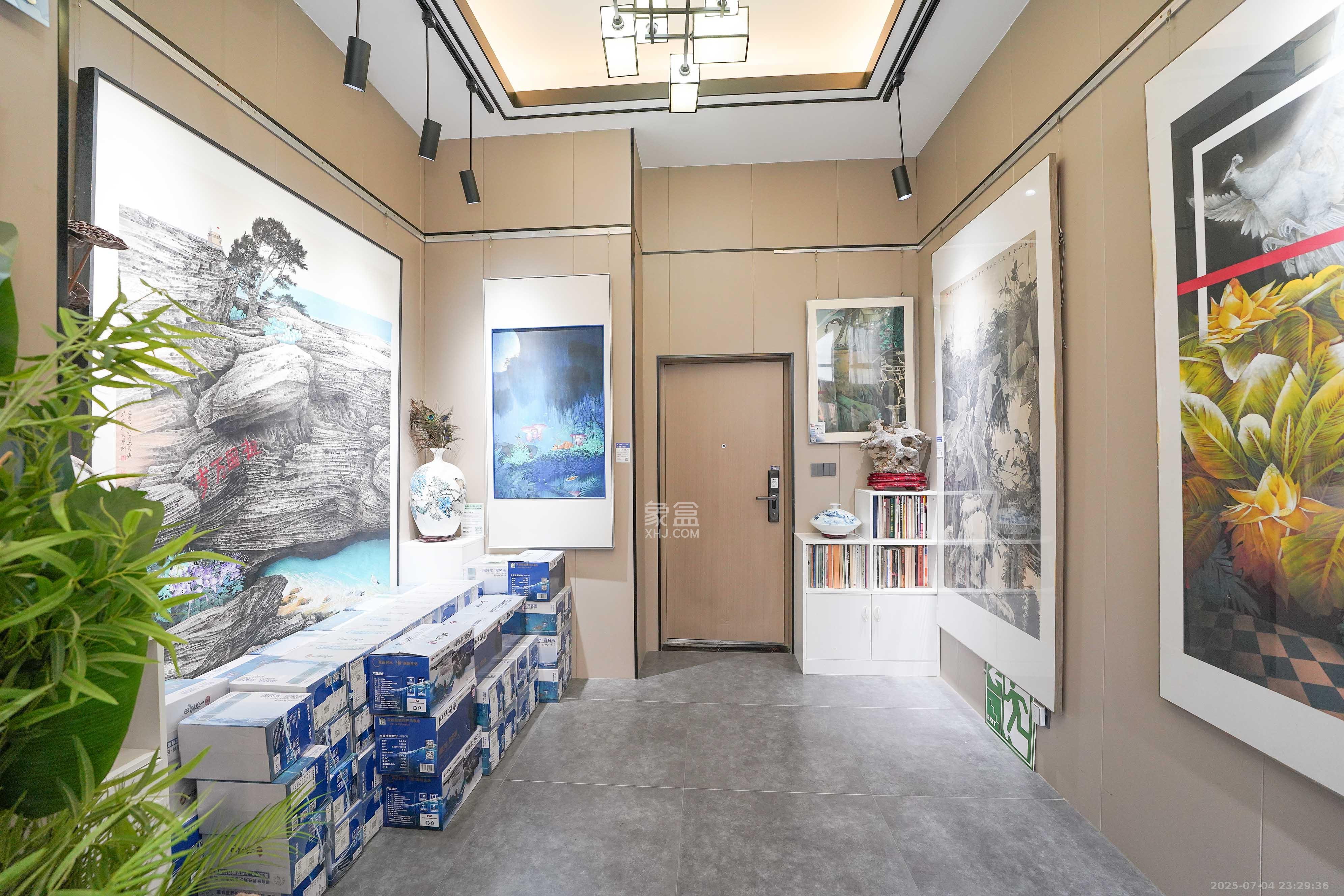 金地铂悦  2室2厅1卫    28.0万客厅