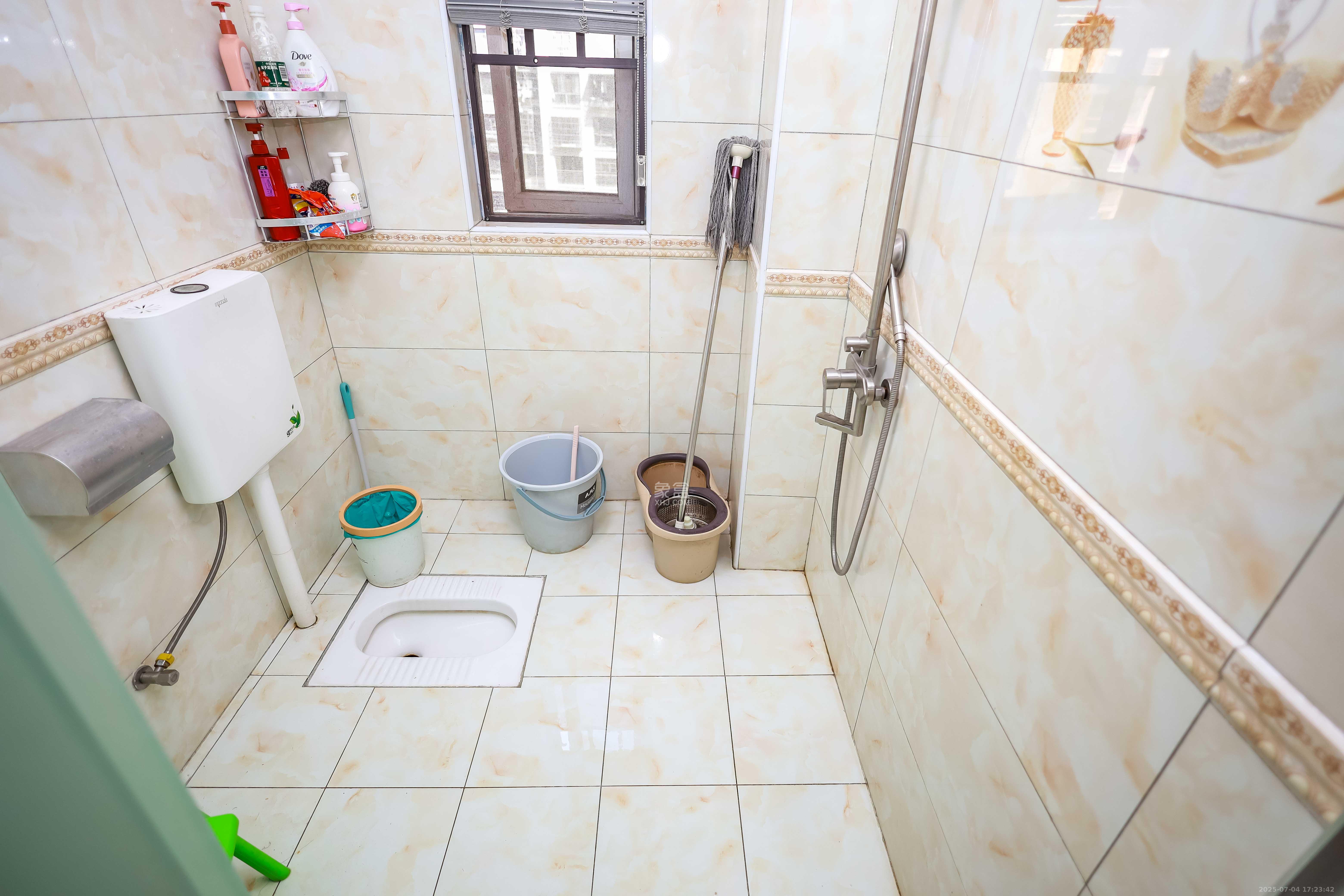 金科世界城  4室2厅2卫    113.0万 金科世界城  4室2厅2卫    113.0万卫生间