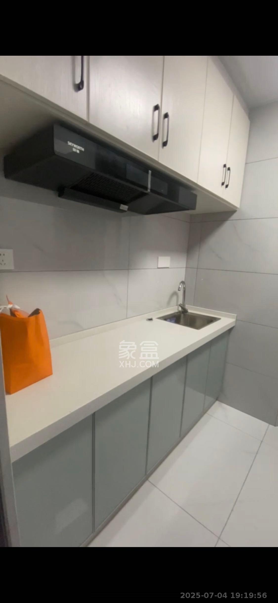 云和华府 1室0厅0卫 1300.0元/月 云和华府 1室0厅0卫 1300.0元/月室内图