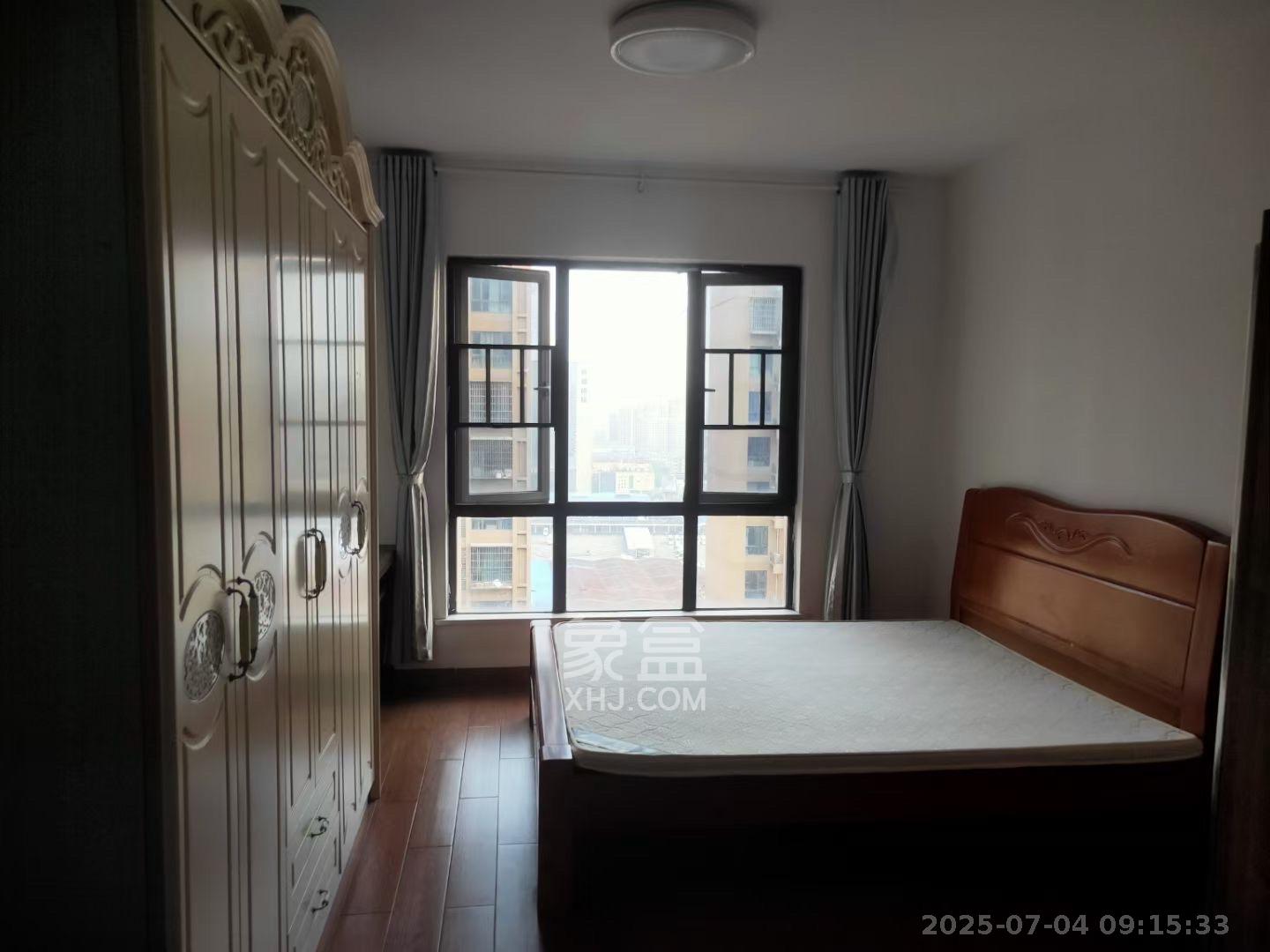 东宜兰园  3室2厅2卫    2700.0元/月 东宜兰园  3室2厅2卫    2700.0元/月室内图