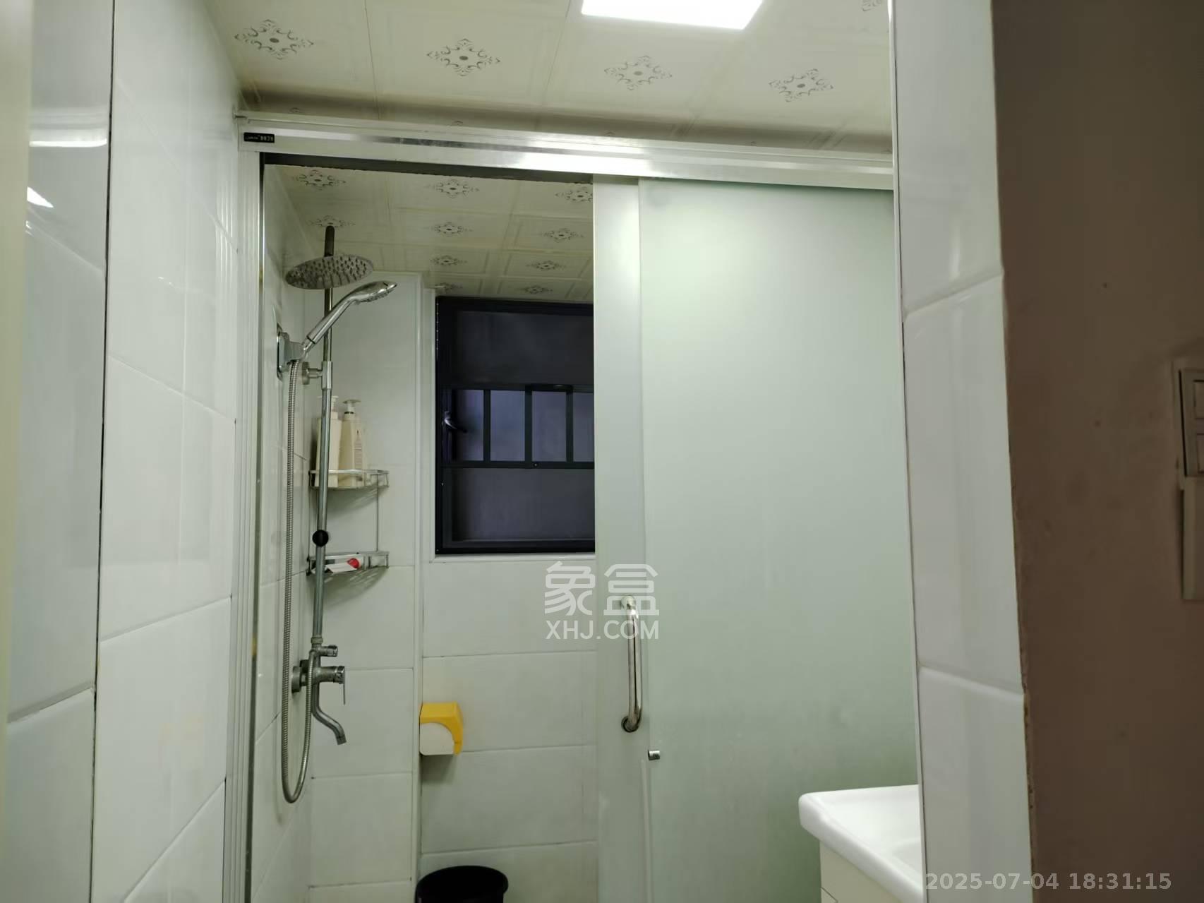 和庄  3室2厅1卫   2300.00元/月室内图