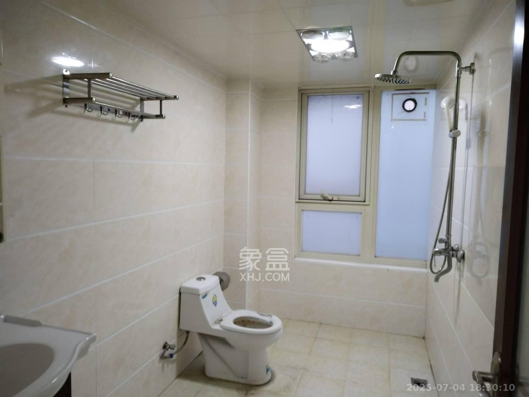 北辰三角洲D2区  4室2厅2卫   4000.00元/月室内图
