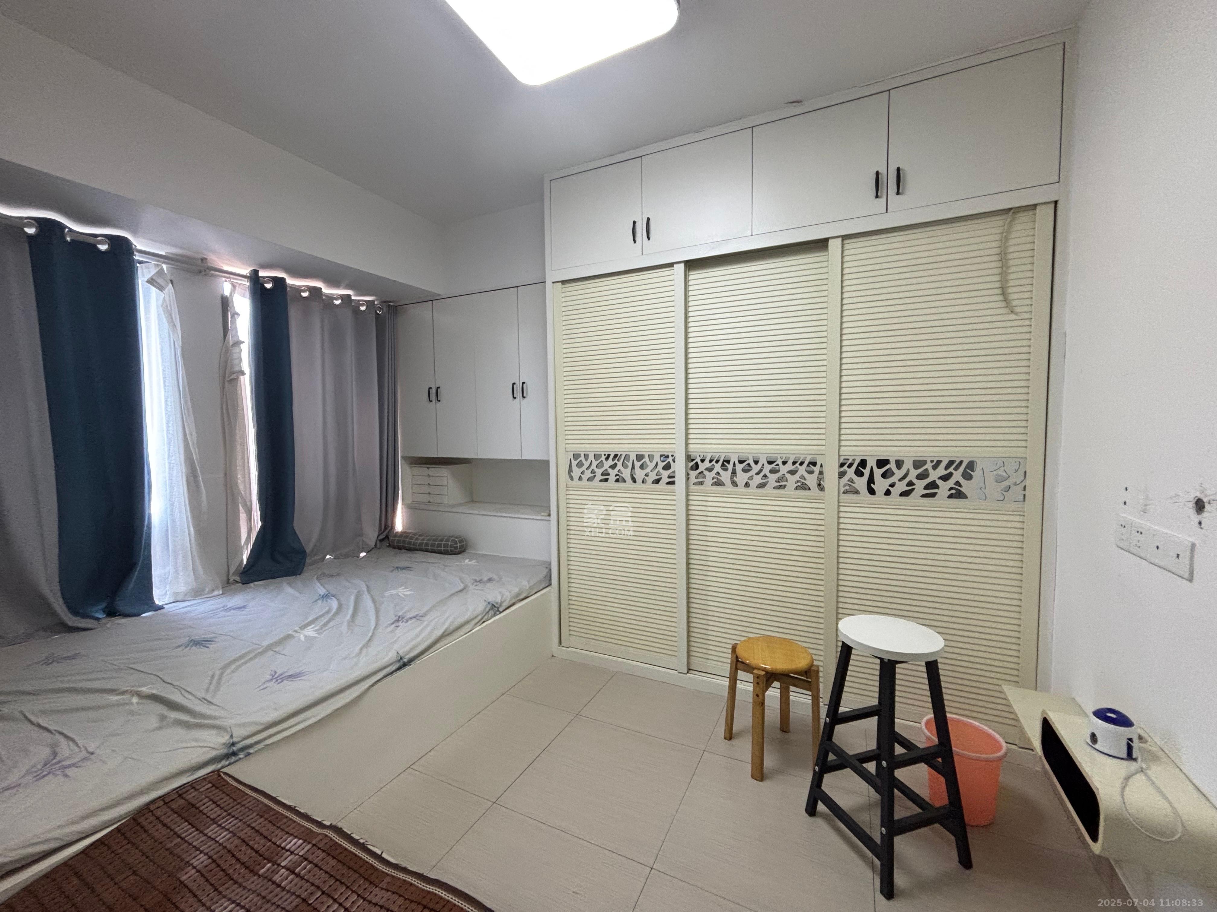 中建芙蓉工社  1室1厅1卫   1300.00元/月室内图