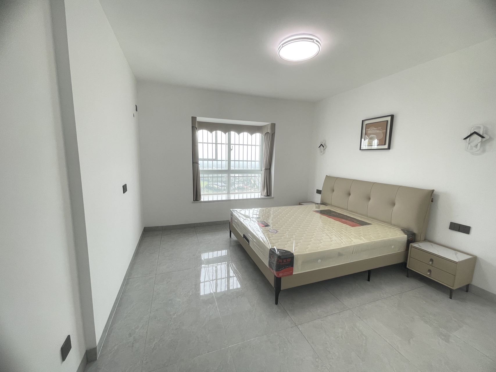 海航城  2室2厅1卫    113.0万 海航城  2室2厅1卫    113.0万客厅