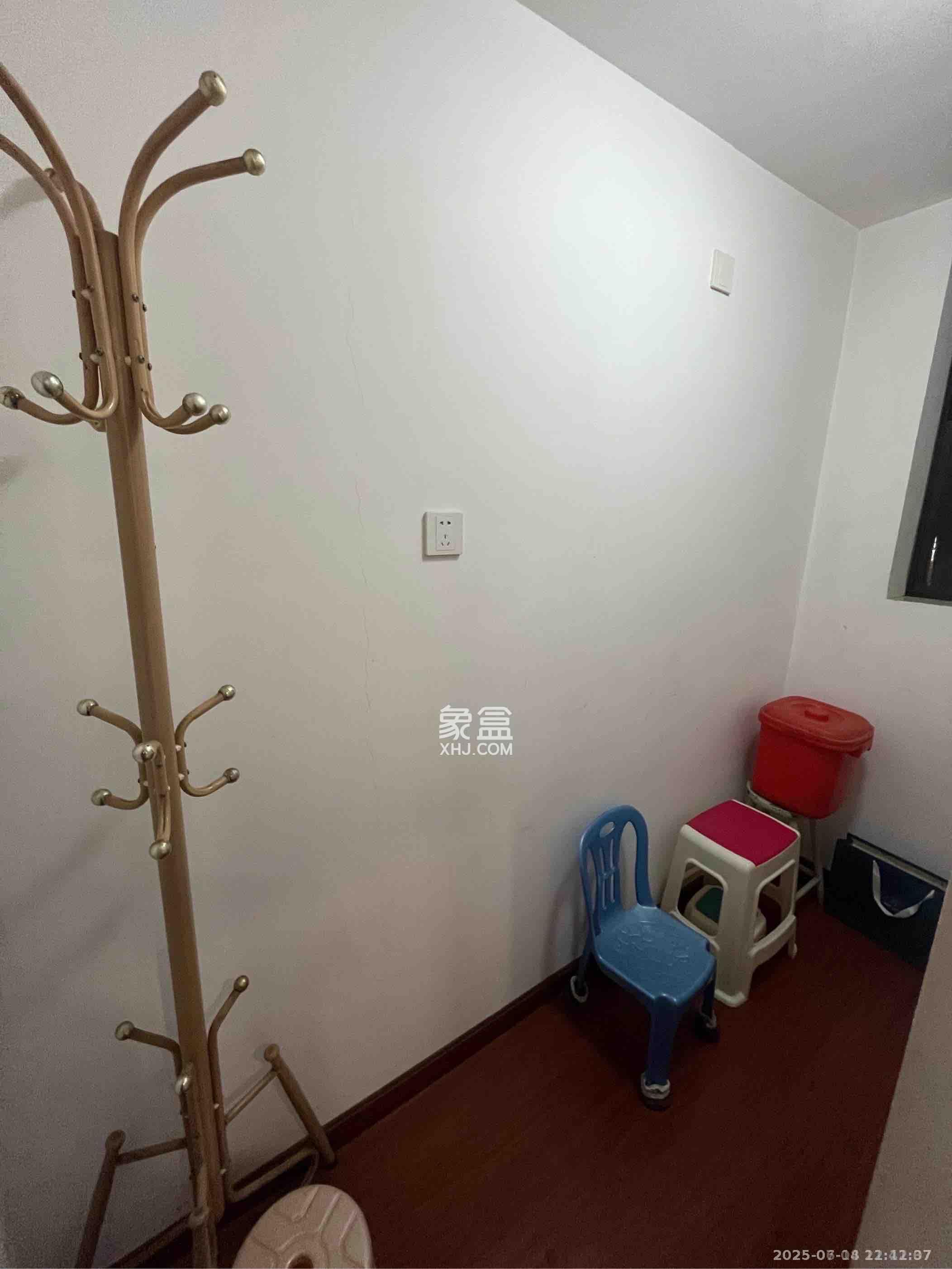 景塘家园  2室1厅1卫    1600.0元/月 景塘家园  2室1厅1卫    1600.0元/月室内图1