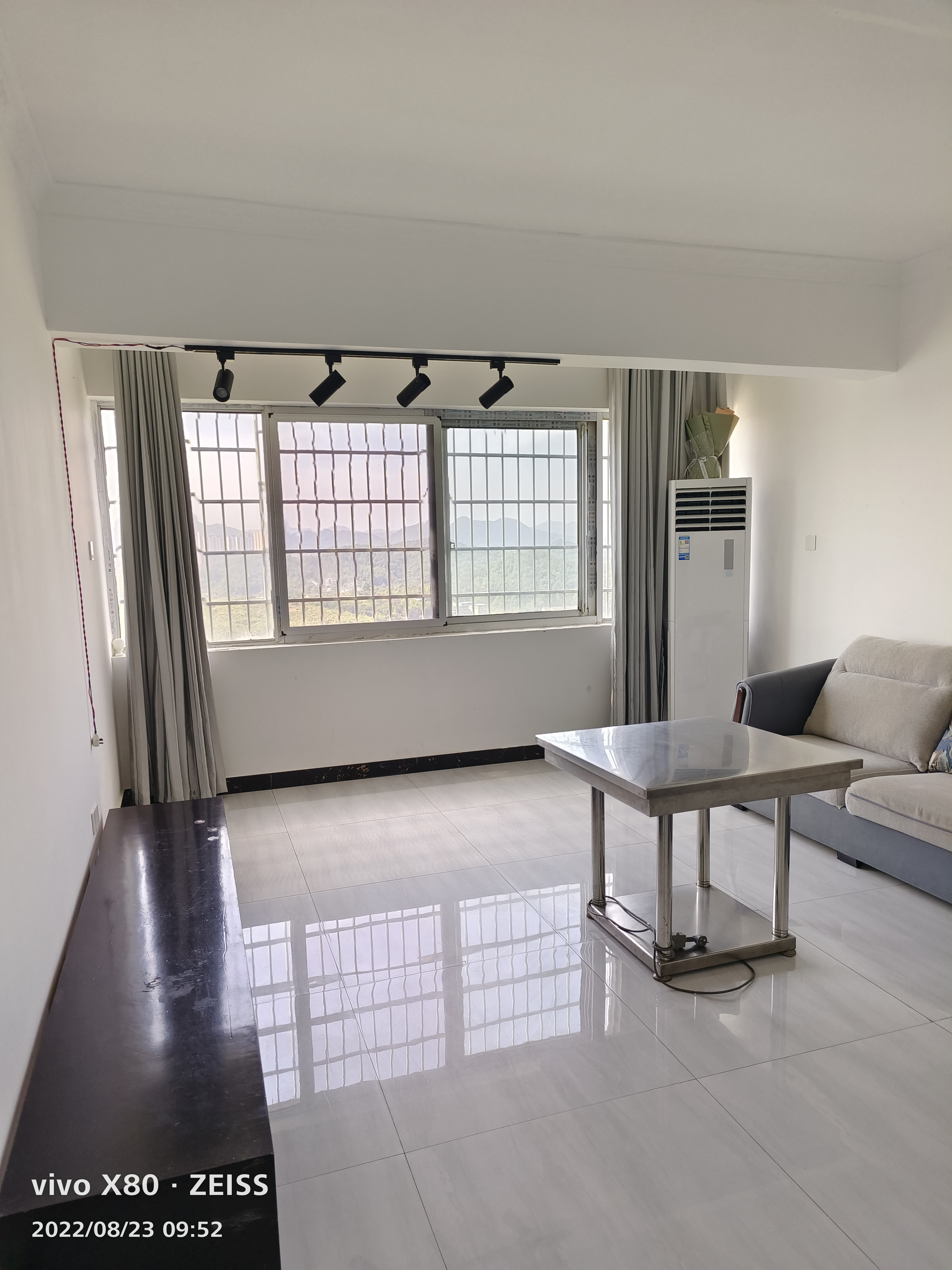 皇城御园 2室1厅1卫 1500.0元/月 皇城御园 2室1厅1卫 1500.0元/月室内图