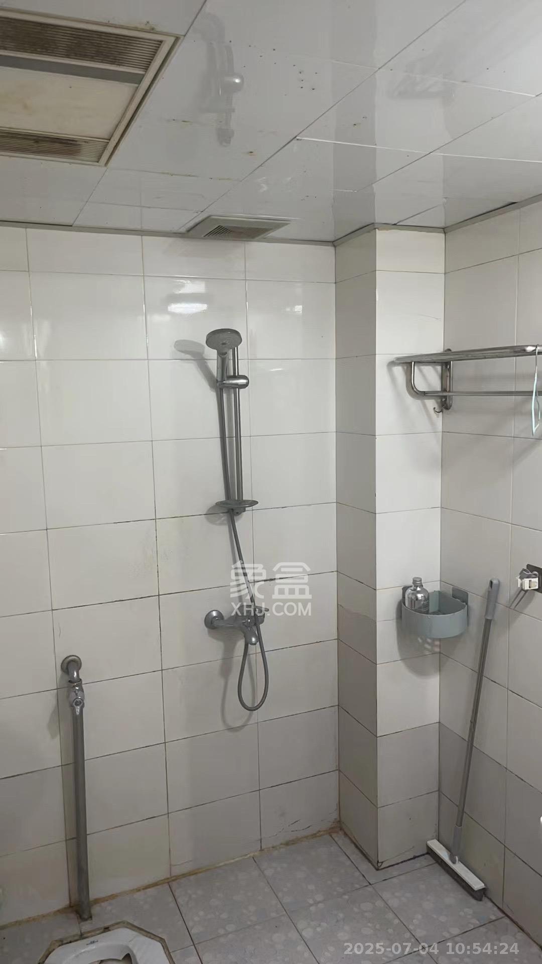 山水庭院  2室2厅1卫   1500.00元/月室内图