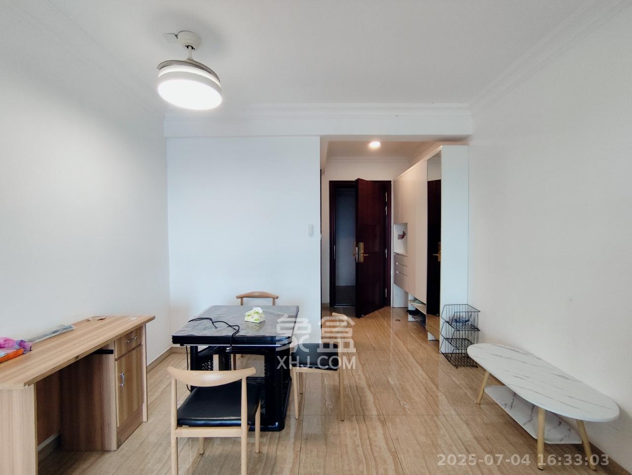 碧桂园星城首府 3室2厅1卫 2500.0元/月 碧桂园星城首府 3室2厅1卫 2500.0元/月室内图