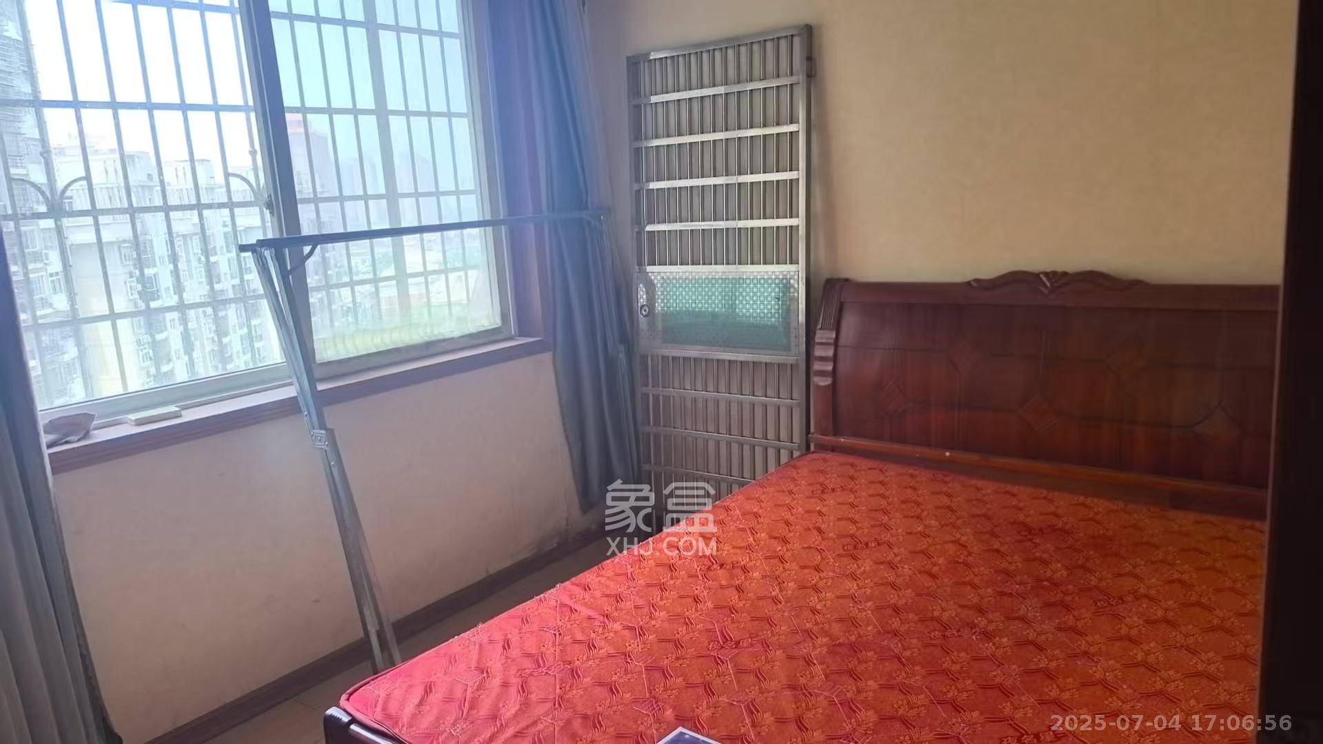 楚天家园  2室2厅1卫   1450.00元/月