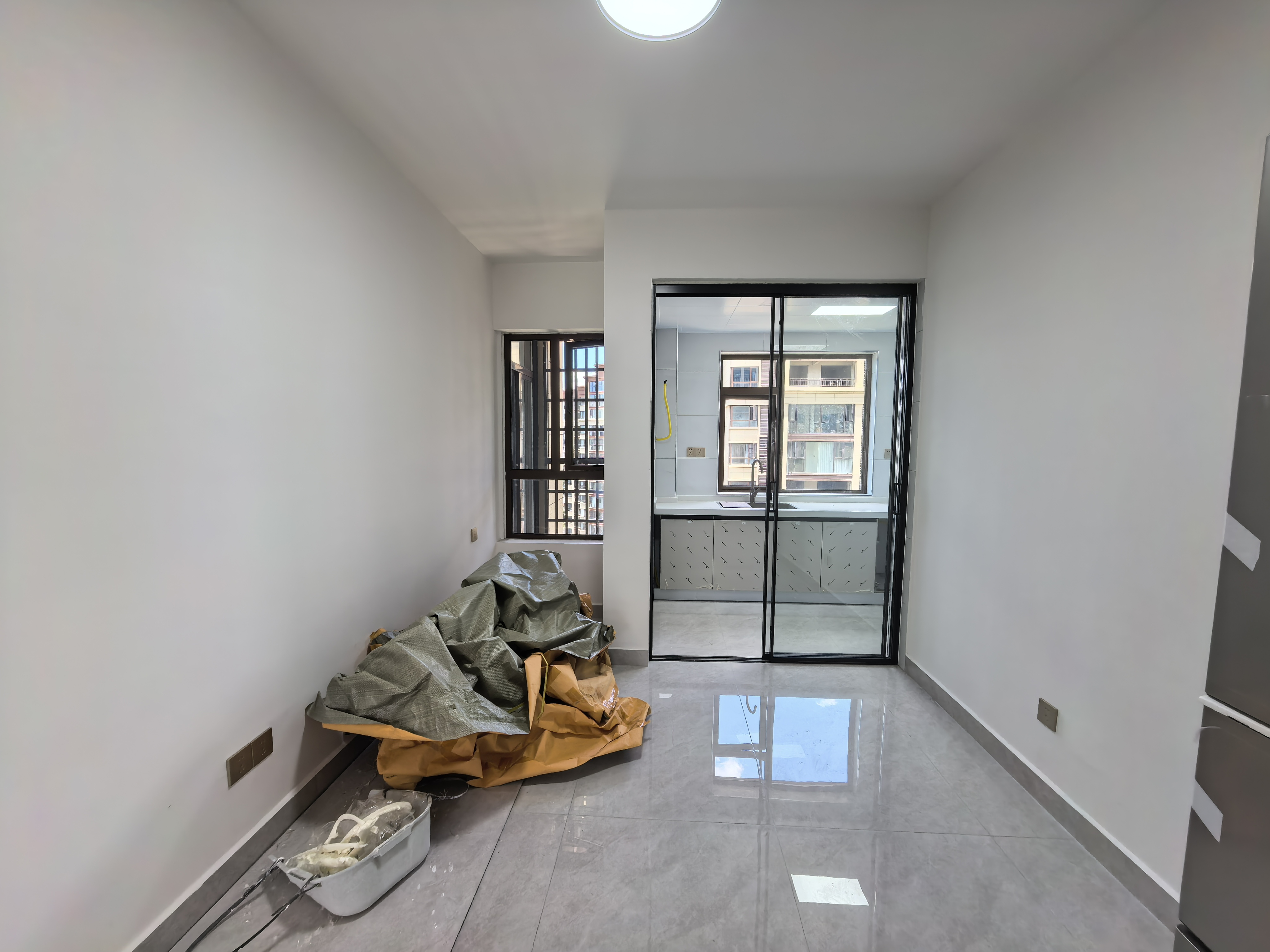 东宸江山里 4室2厅2卫 2000.0元/月 东宸江山里 4室2厅2卫 2000.0元/月室内图