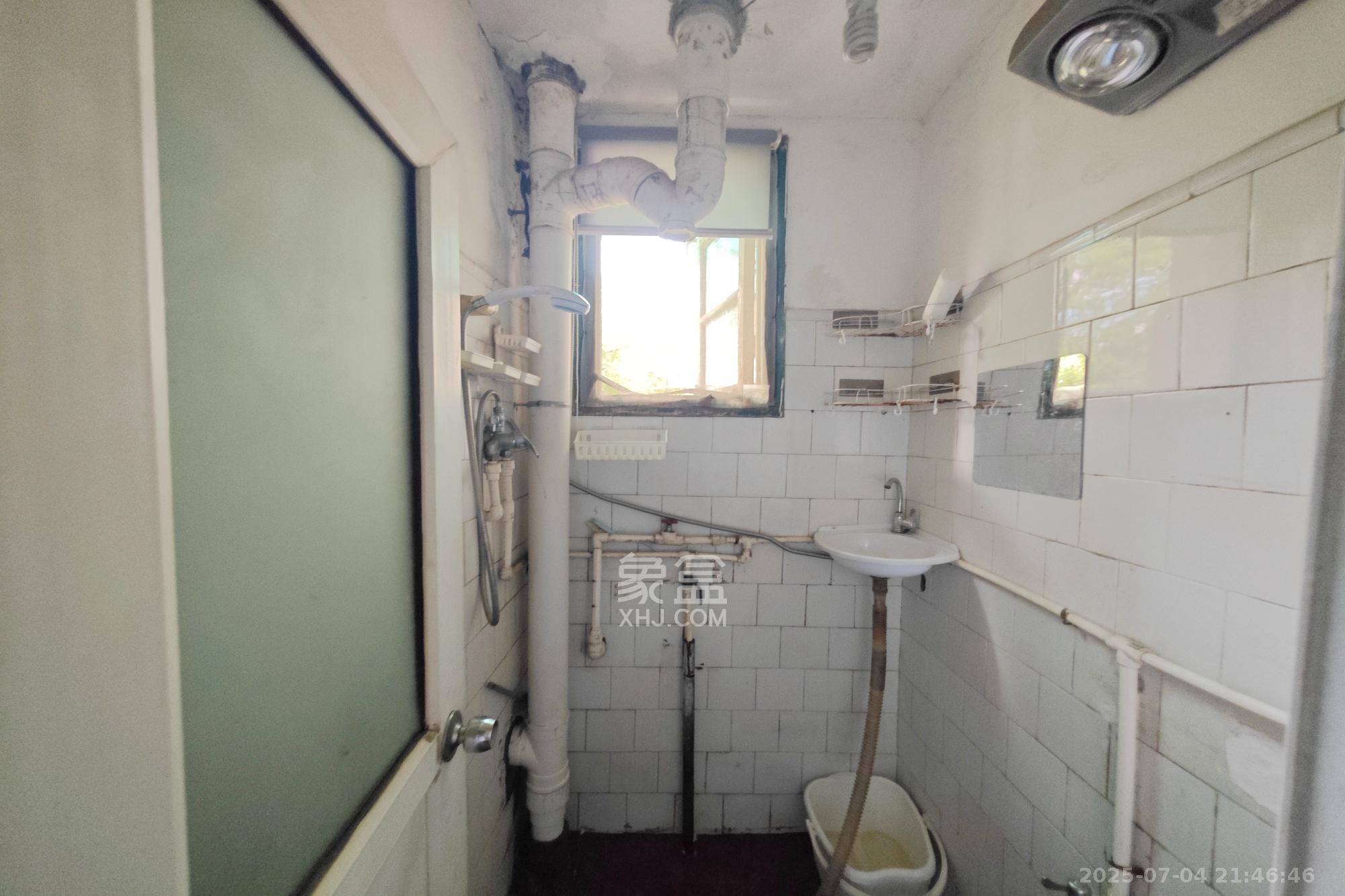 茶园坡社区(原王家冲社区) 2室1厅1卫 29.8万 茶园坡社区(原王家冲社区) 2室1厅1卫 29.8万其他