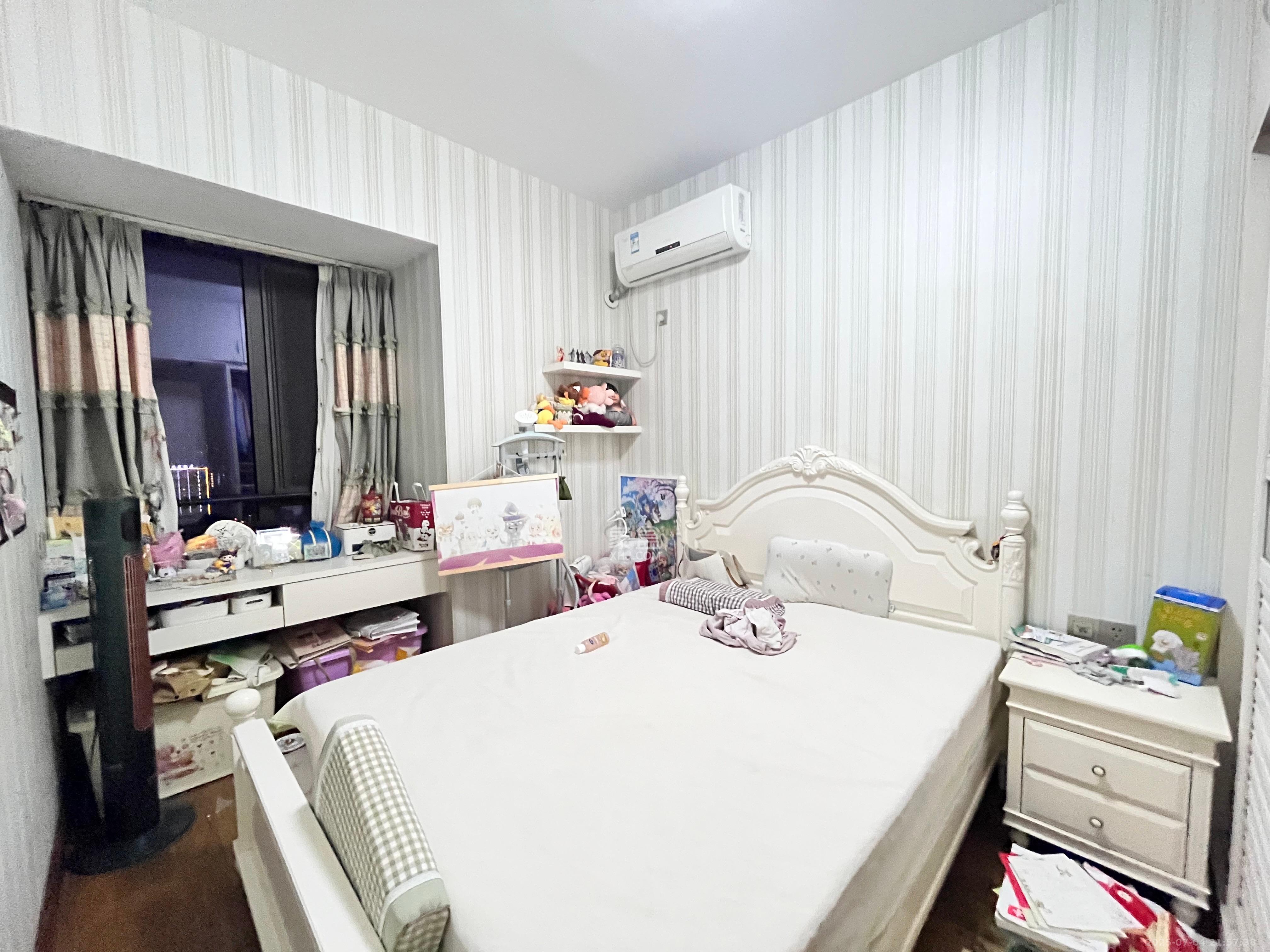 湘域熙岸 3室2厅2卫 3500.0元/月 湘域熙岸 3室2厅2卫 3500.0元/月室内图