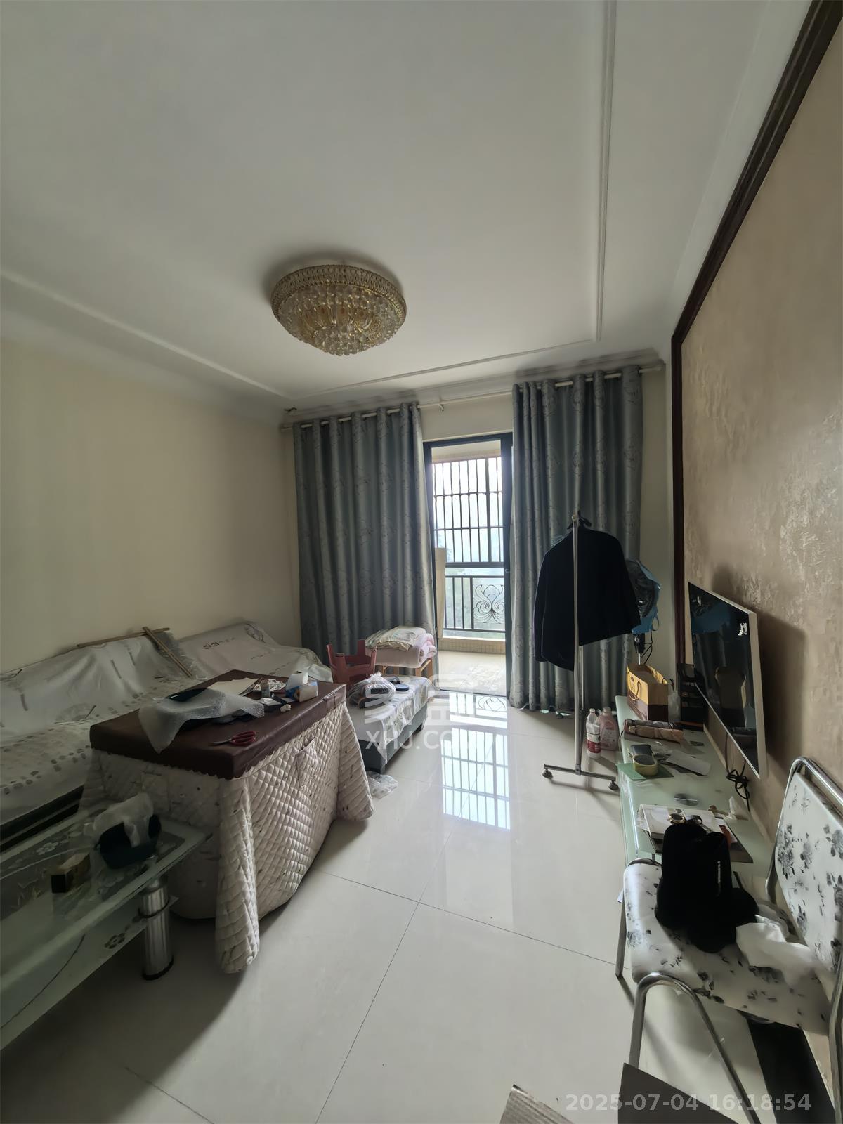 恒大城 2室2厅1卫 1900.0元/月 恒大城 2室2厅1卫 1900.0元/月室内图