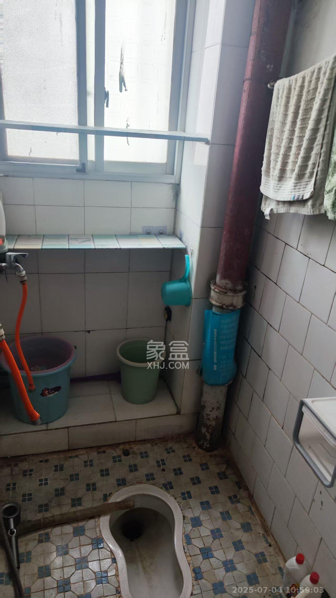 城南路散盘  2室1厅1卫    1600.0元/月 城南路散盘  2室1厅1卫    1600.0元/月室内图