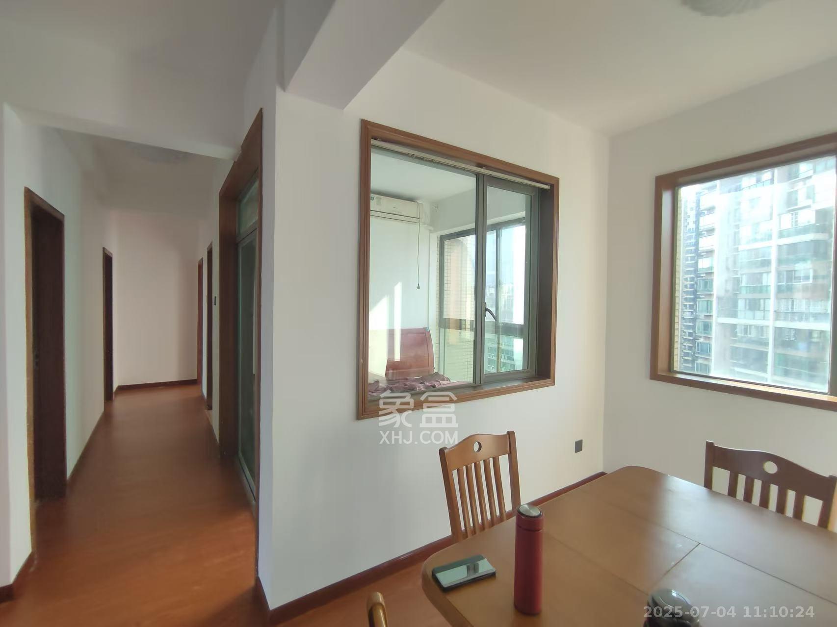 新城新世界一二三期 4室2厅1卫 3000.0元/月 新城新世界一二三期 4室2厅1卫 3000.0元/月室内图