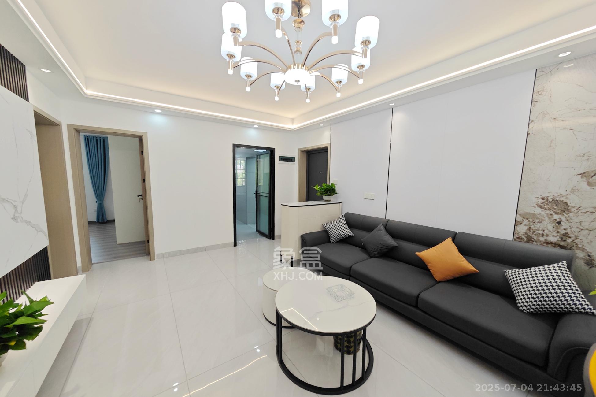 标准件厂宿舍(长沙标准件总厂宿舍) 3室1厅1卫 53.8万 标准件厂宿舍(长沙标准件总厂宿舍) 3室1厅1卫 53.8万客厅