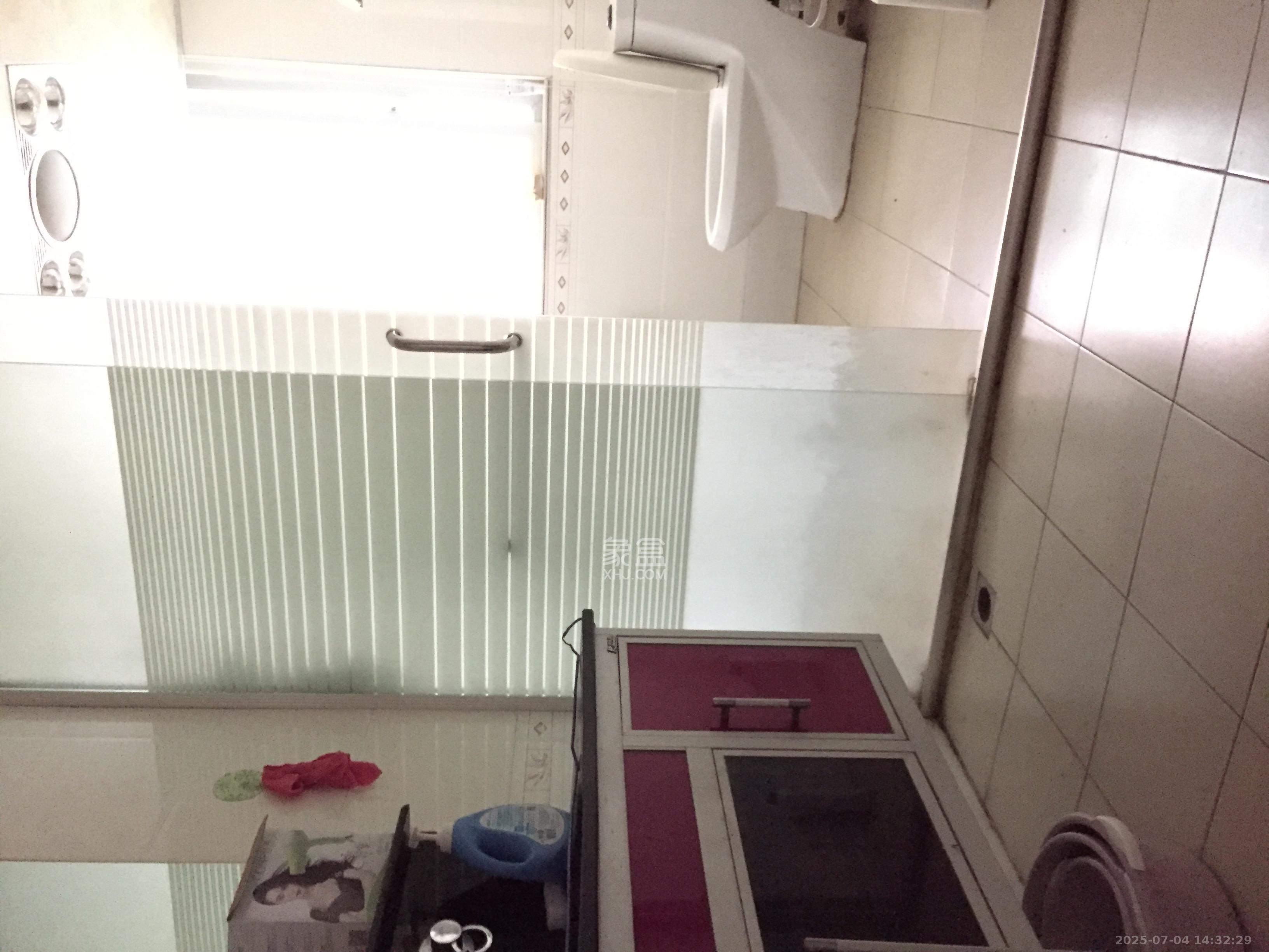 红树湾  3室2厅1卫    1900.0元/月室内图