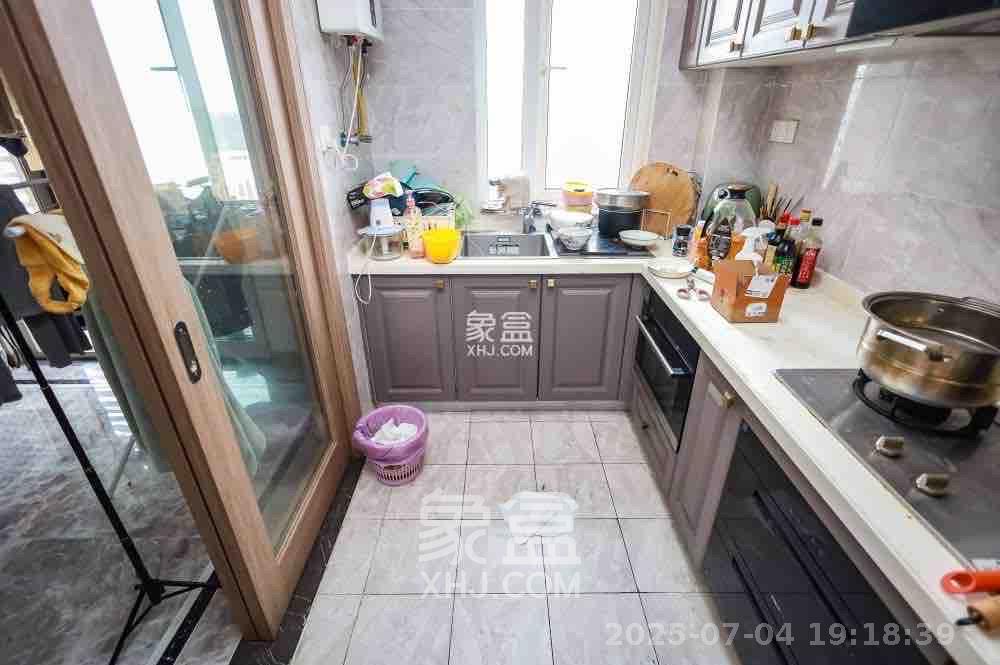 金地中交麓谷香颂(金地中交雅苑) 3室2厅2卫 3350.0元/月 金地中交麓谷香颂(金地中交雅苑) 3室2厅2卫 3350.0元/月室内图