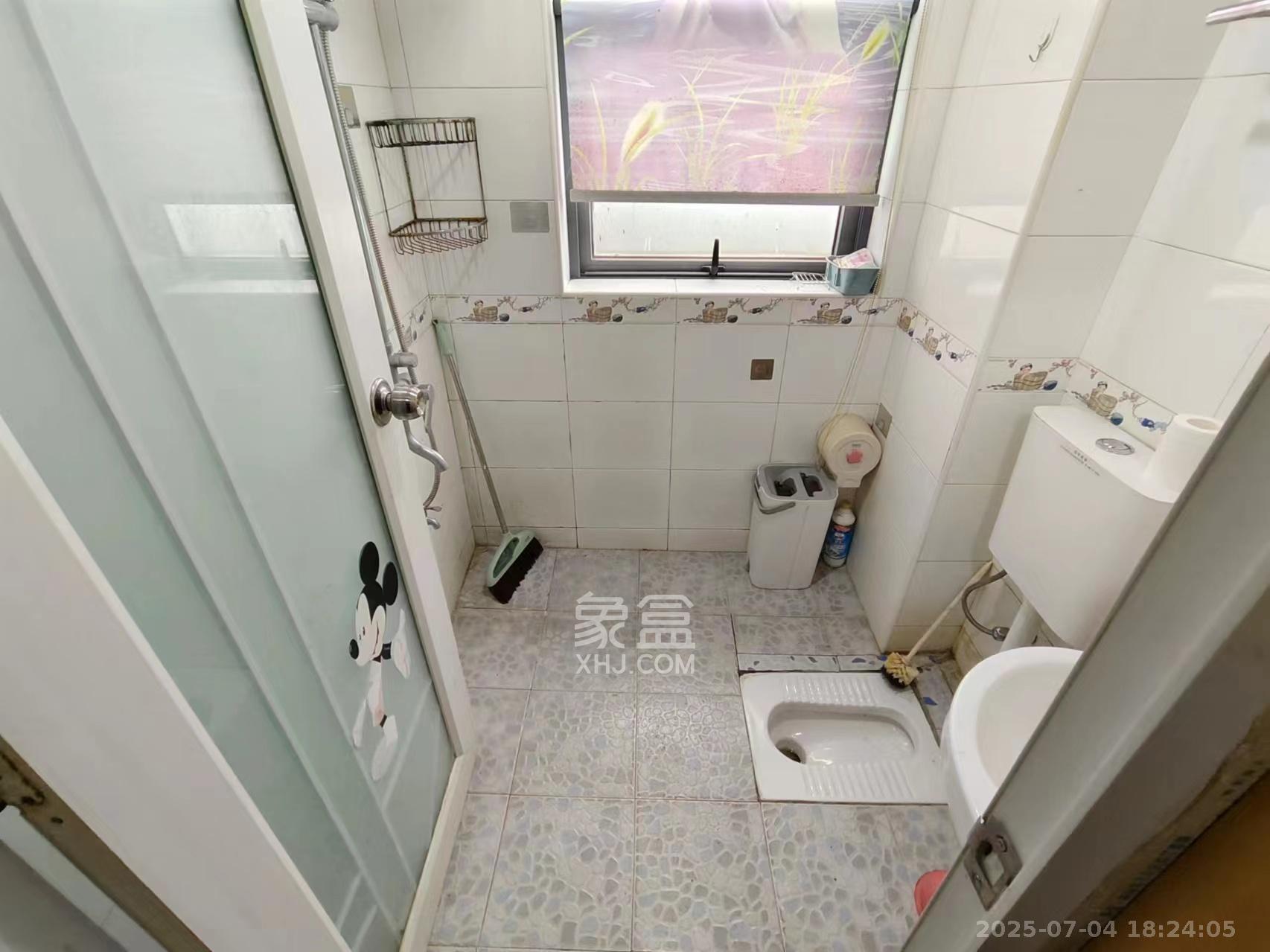 银港水晶城  2室2厅1卫   1800.00元/月室内图