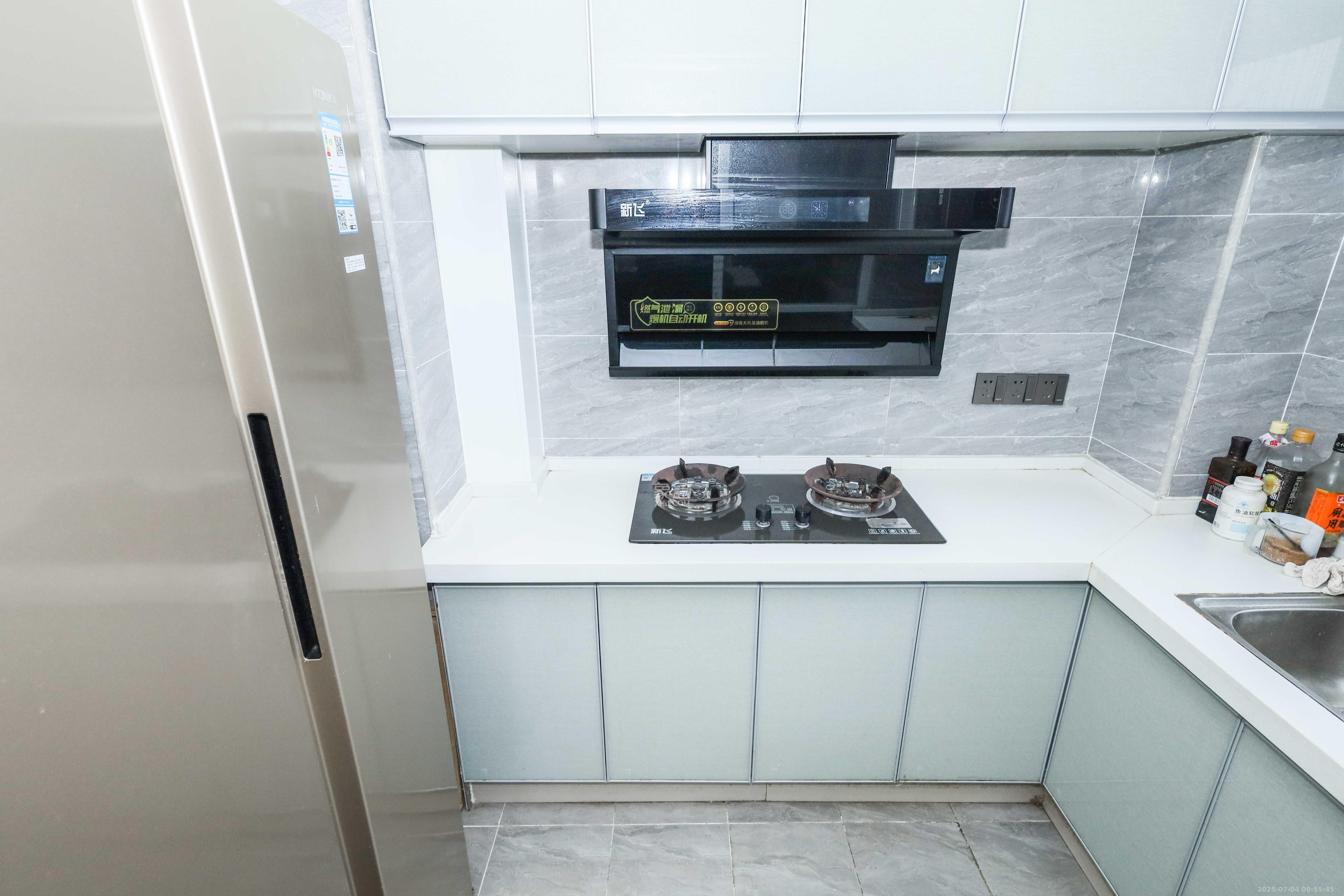 中国铁建梅溪青秀三期 4室2厅2卫 226.0万 中国铁建梅溪青秀三期 4室2厅2卫 226.0万厨房