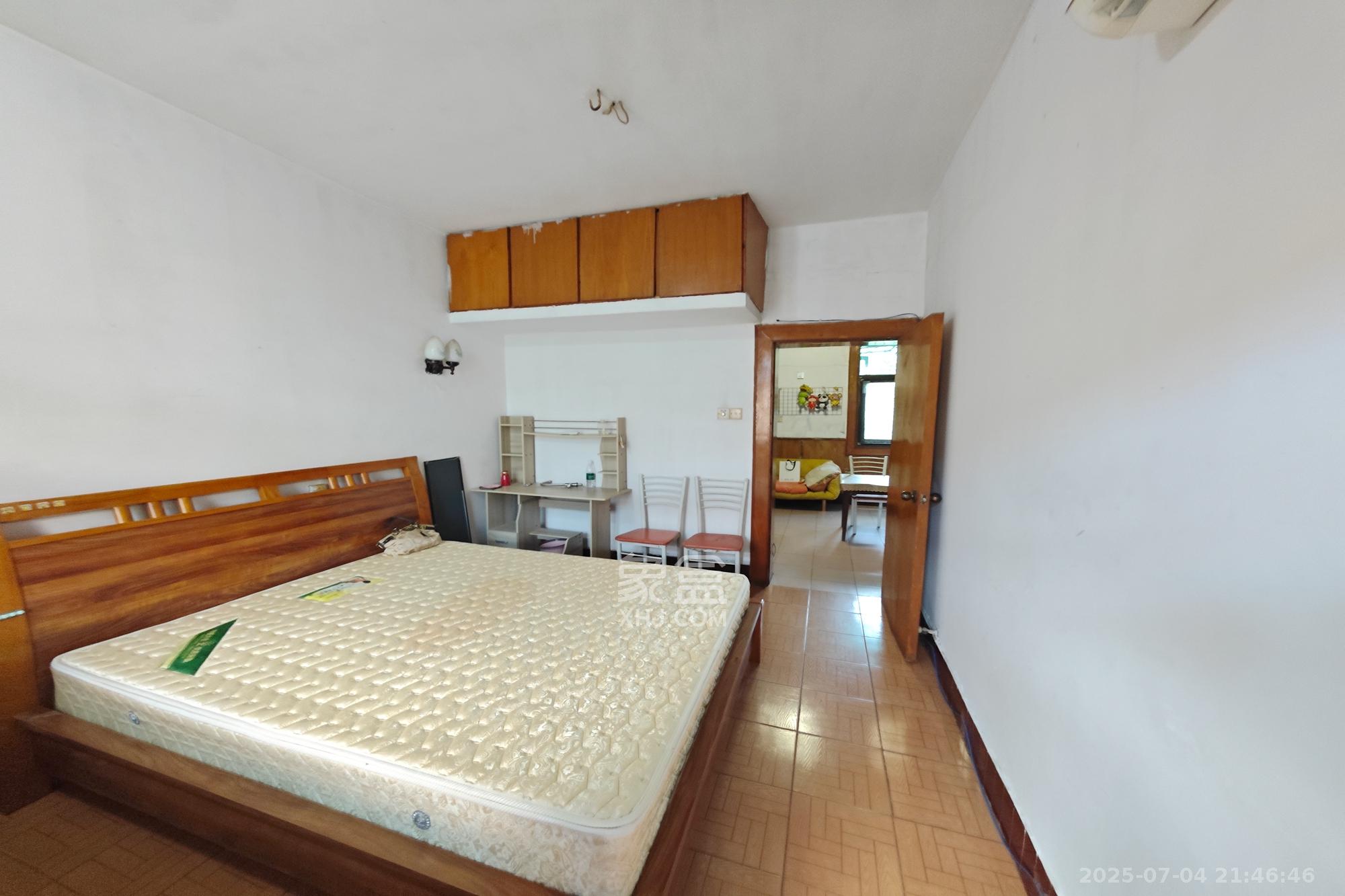 茶园坡社区(原王家冲社区) 2室1厅1卫 29.8万 茶园坡社区(原王家冲社区) 2室1厅1卫 29.8万卧室