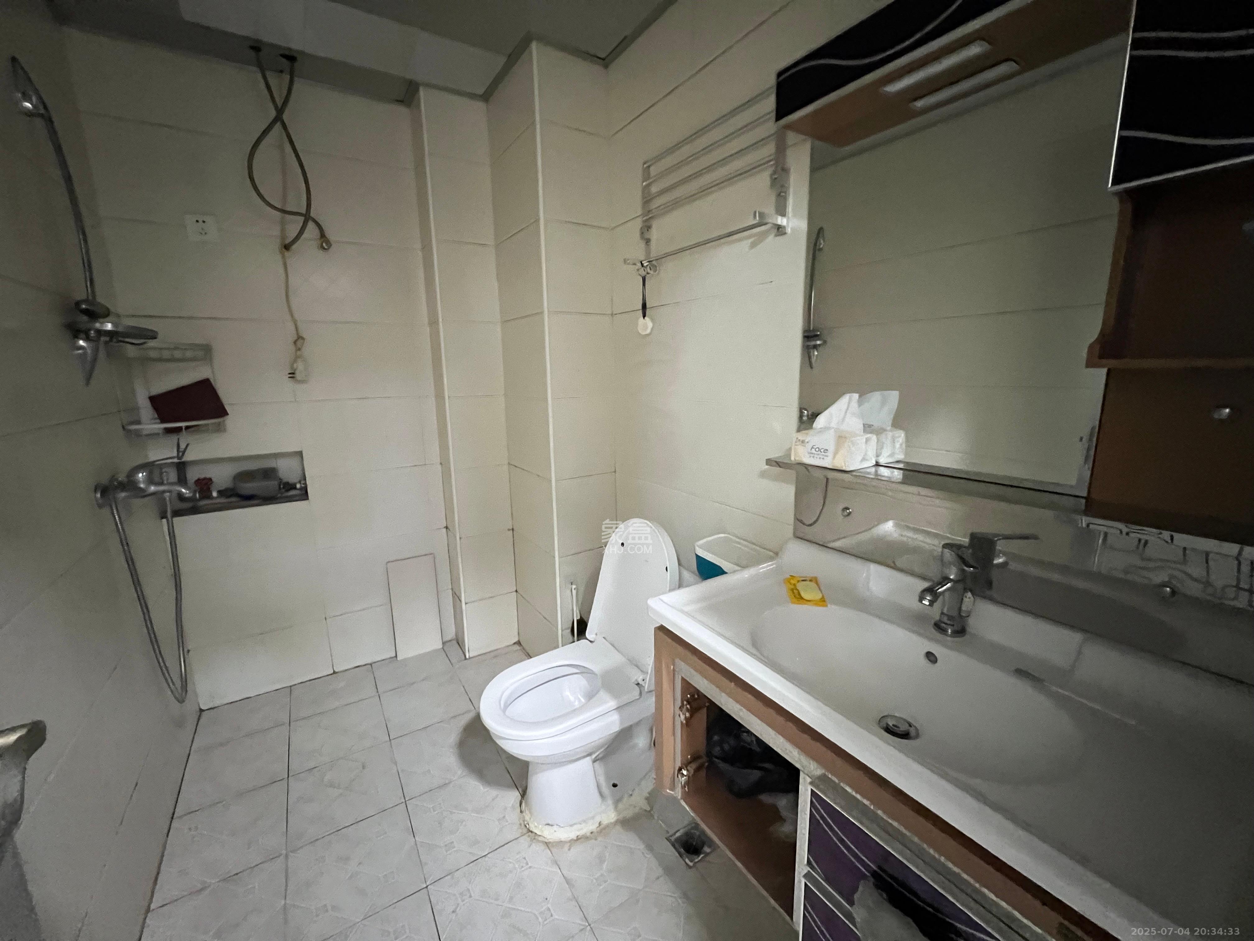 天骄福邸 1室1厅1卫 1700.0元/月 天骄福邸 1室1厅1卫 1700.0元/月室内图