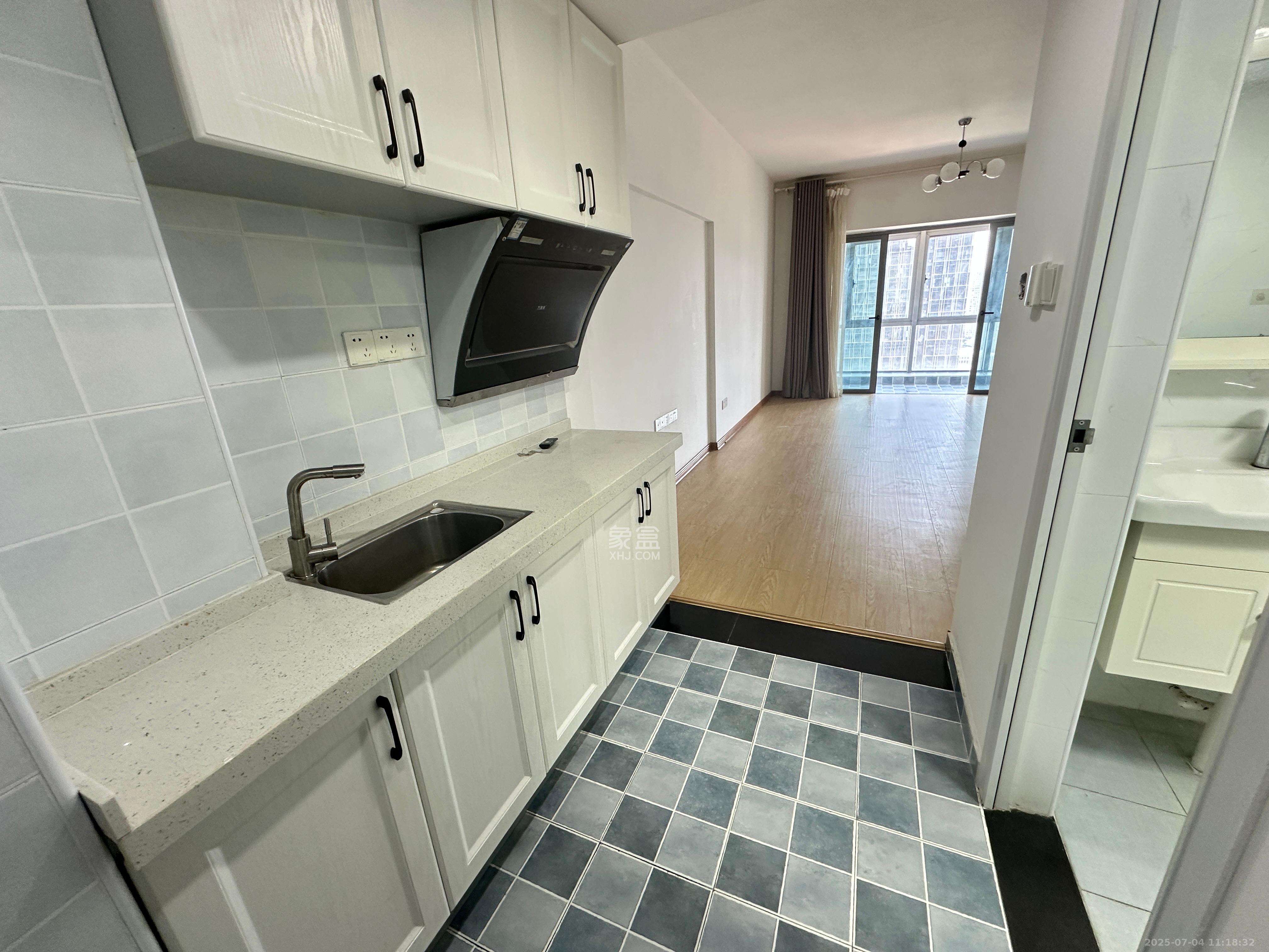 保利国际广场 1室1厅1卫 2600.0元/月 保利国际广场 1室1厅1卫 2600.0元/月室内图