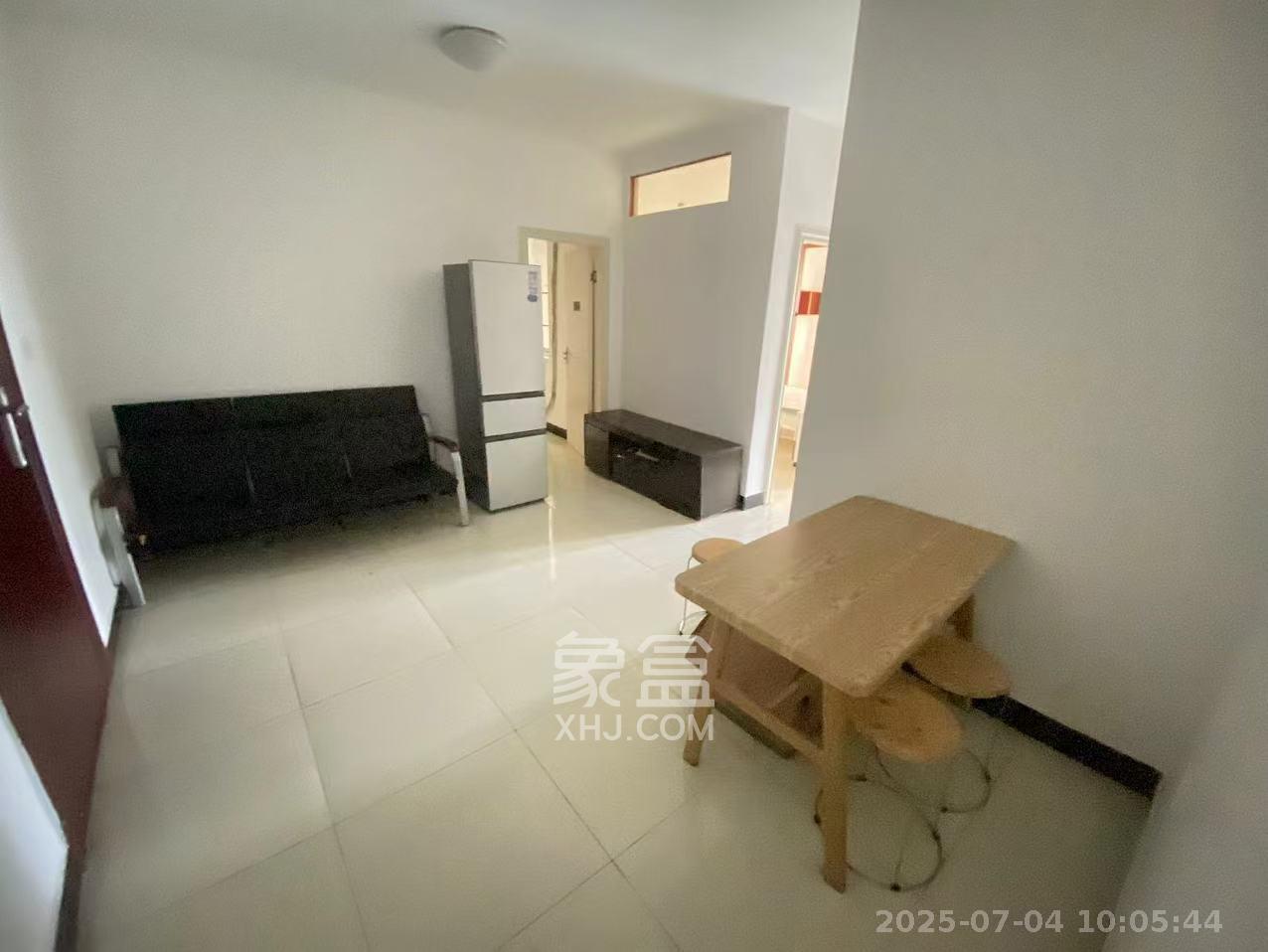 巧克力空间（建鸿达现代大厦）  2室2厅1卫   2100.00元/月室内图