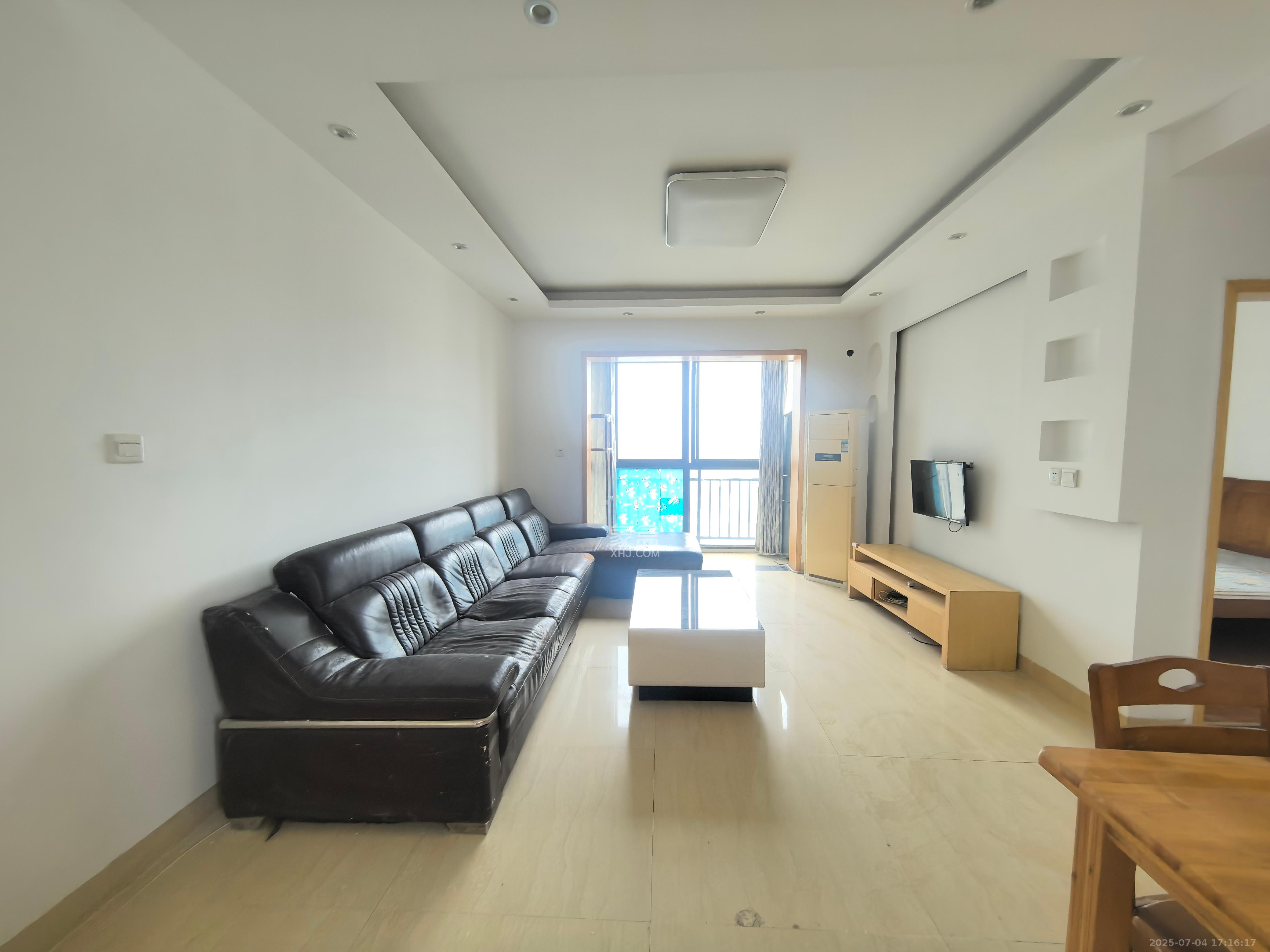 莱茵城  3室2厅1卫   2000.00元/月室内图