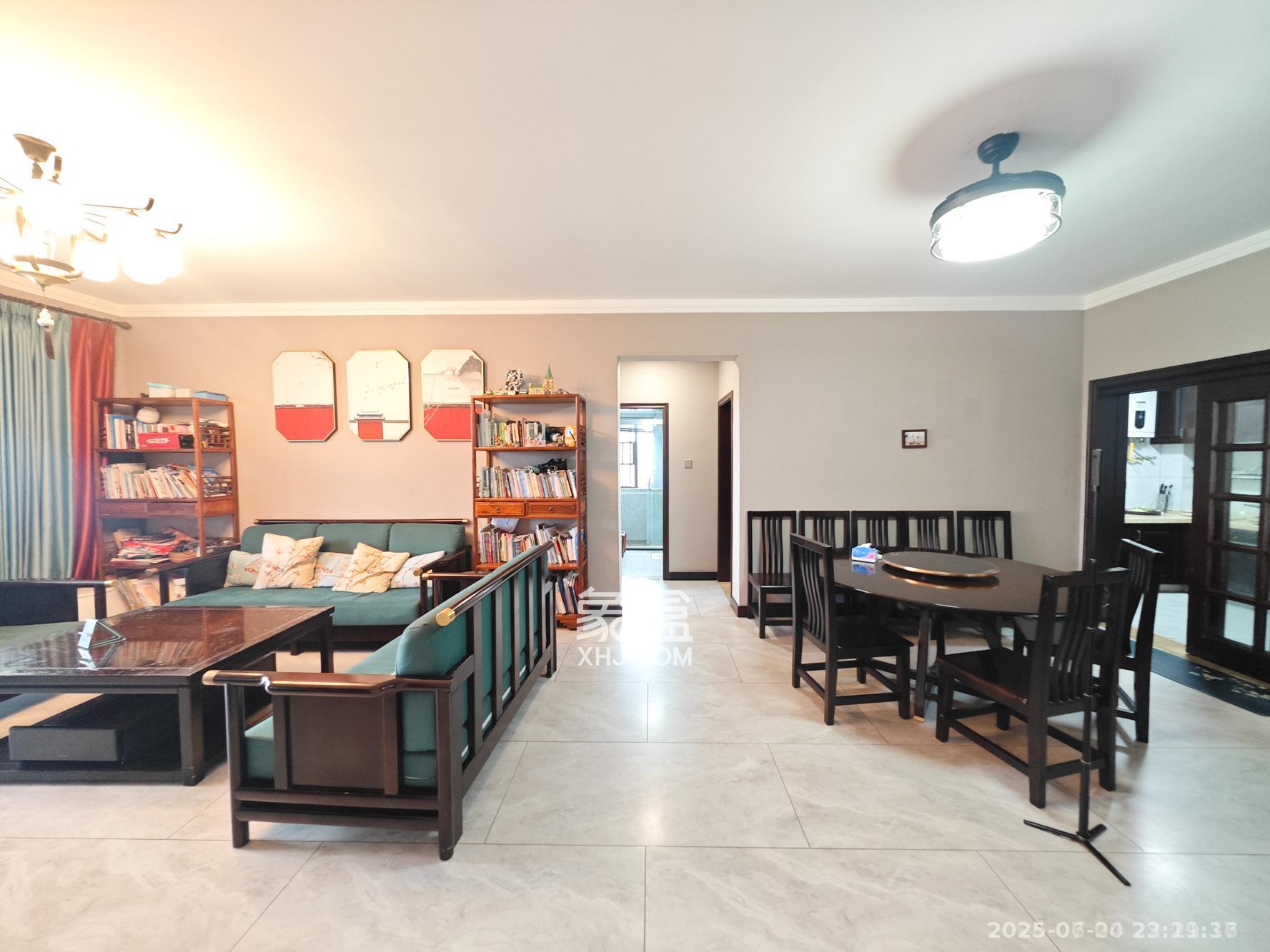 长房南屏锦源 4室2厅2卫 120.0万 长房南屏锦源 4室2厅2卫 120.0万客厅