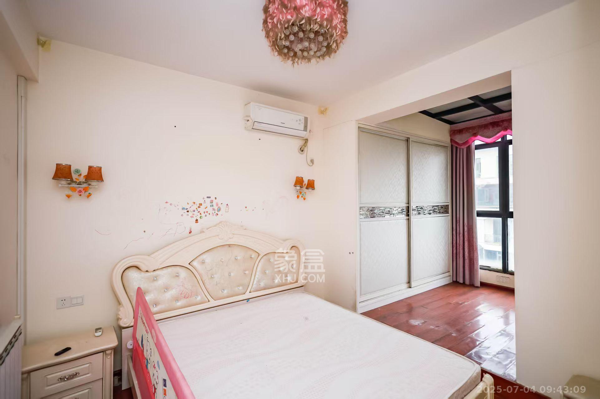 卓越蔚蓝海岸二期 2室2厅1卫 2200.0元/月 卓越蔚蓝海岸二期 2室2厅1卫 2200.0元/月室内图