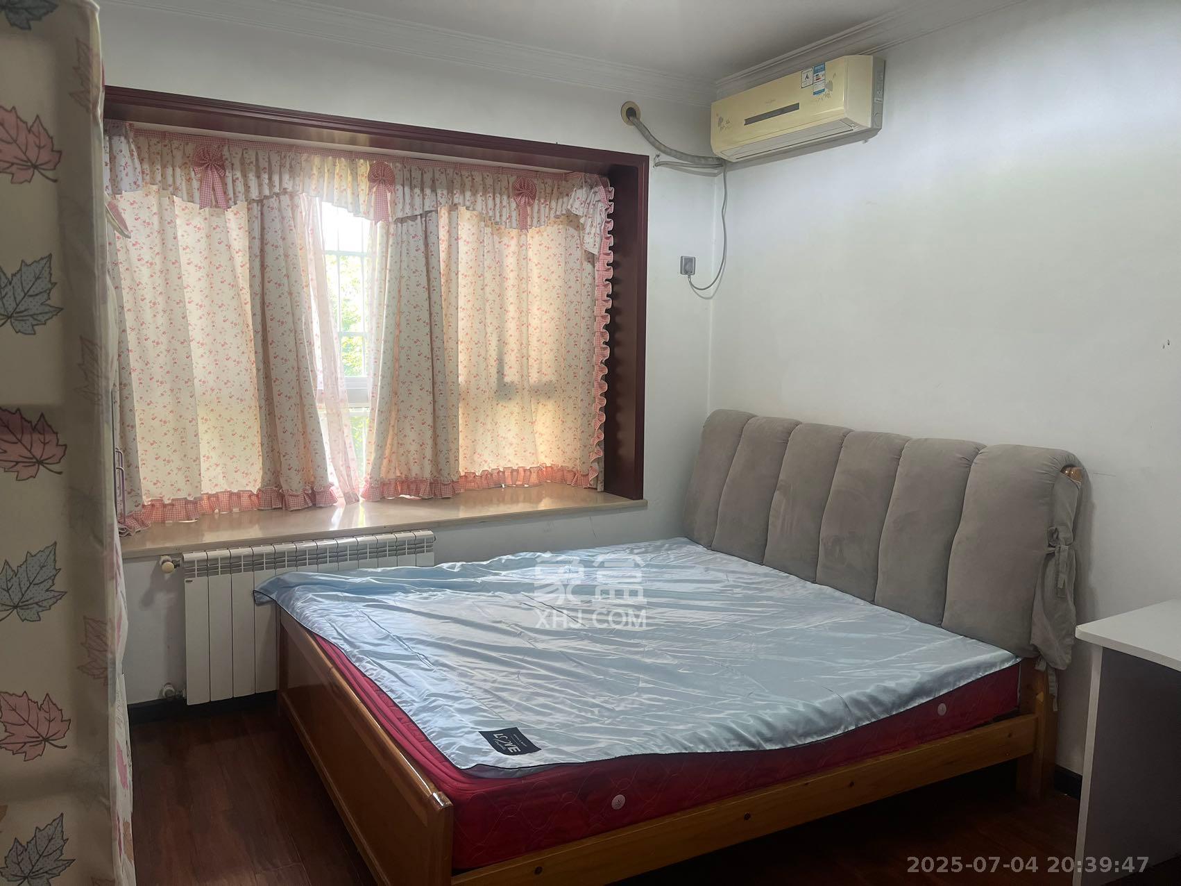 嘉盛华庭(一期、二期、三期) 3室2厅1卫 3200.0元/月 嘉盛华庭(一期、二期、三期) 3室2厅1卫 3200.0元/月室内图