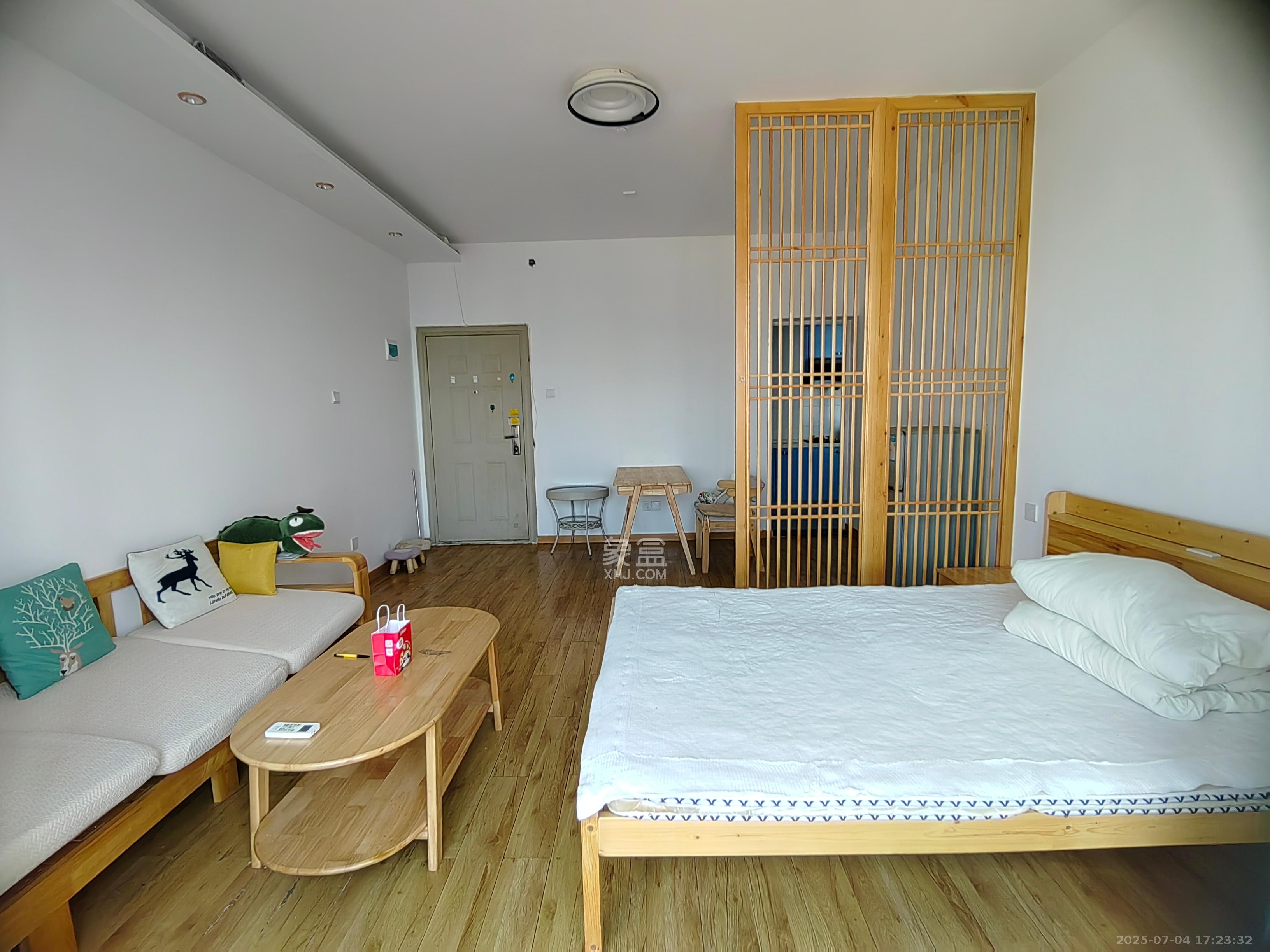 东方新世界  1室1厅1卫   1700.00元/月室内图