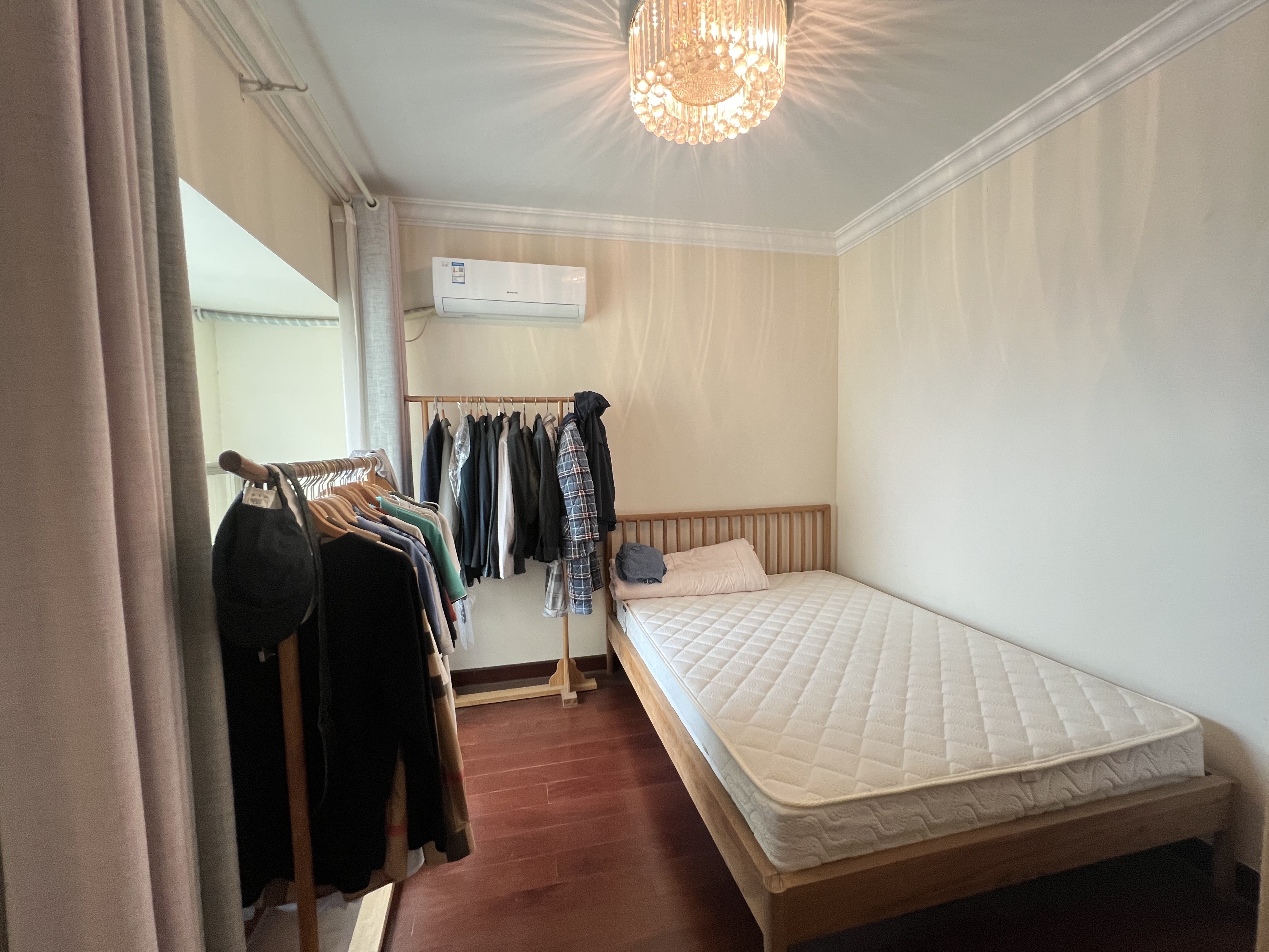 恒大绿洲 2室2厅1卫 48.0万 恒大绿洲 2室2厅1卫 48.0万客厅