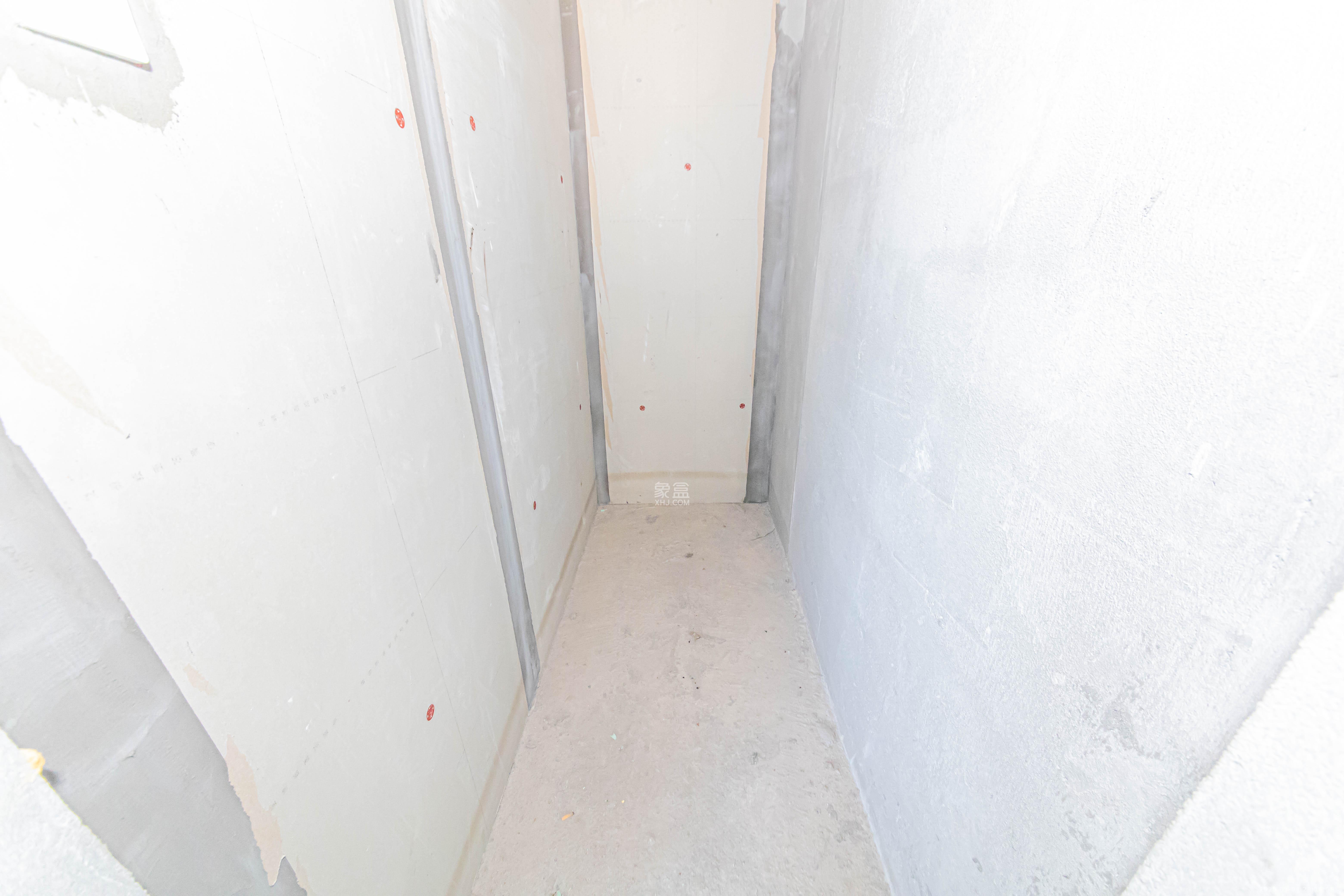 大唐印象三期御玺 4室2厅3卫 133.0万 大唐印象三期御玺 4室2厅3卫 133.0万卧室