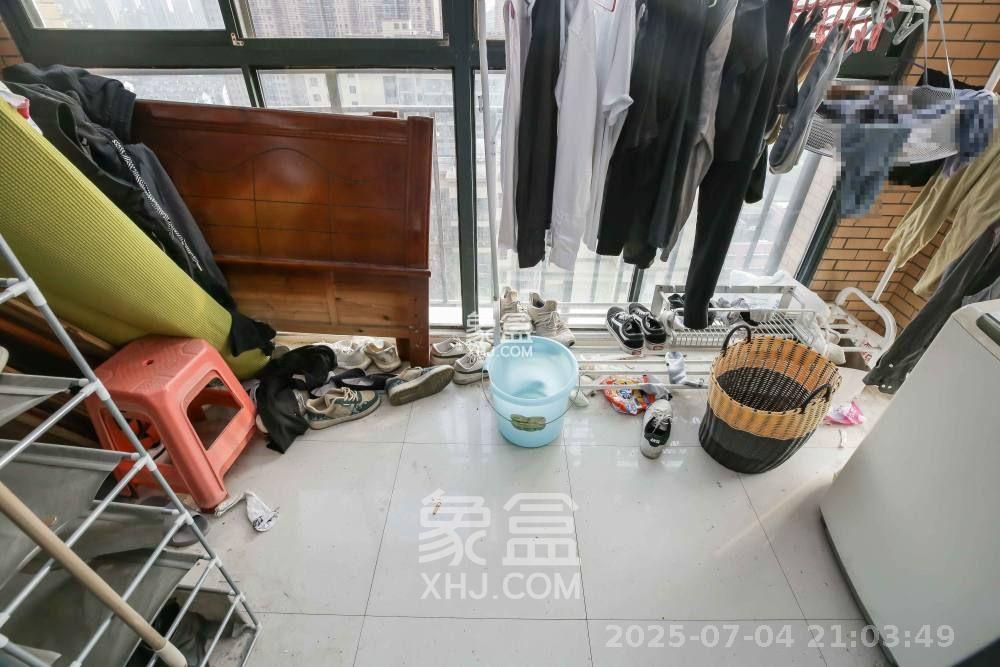 诚兴园  3室2厅1卫   2000.00元/月室内图