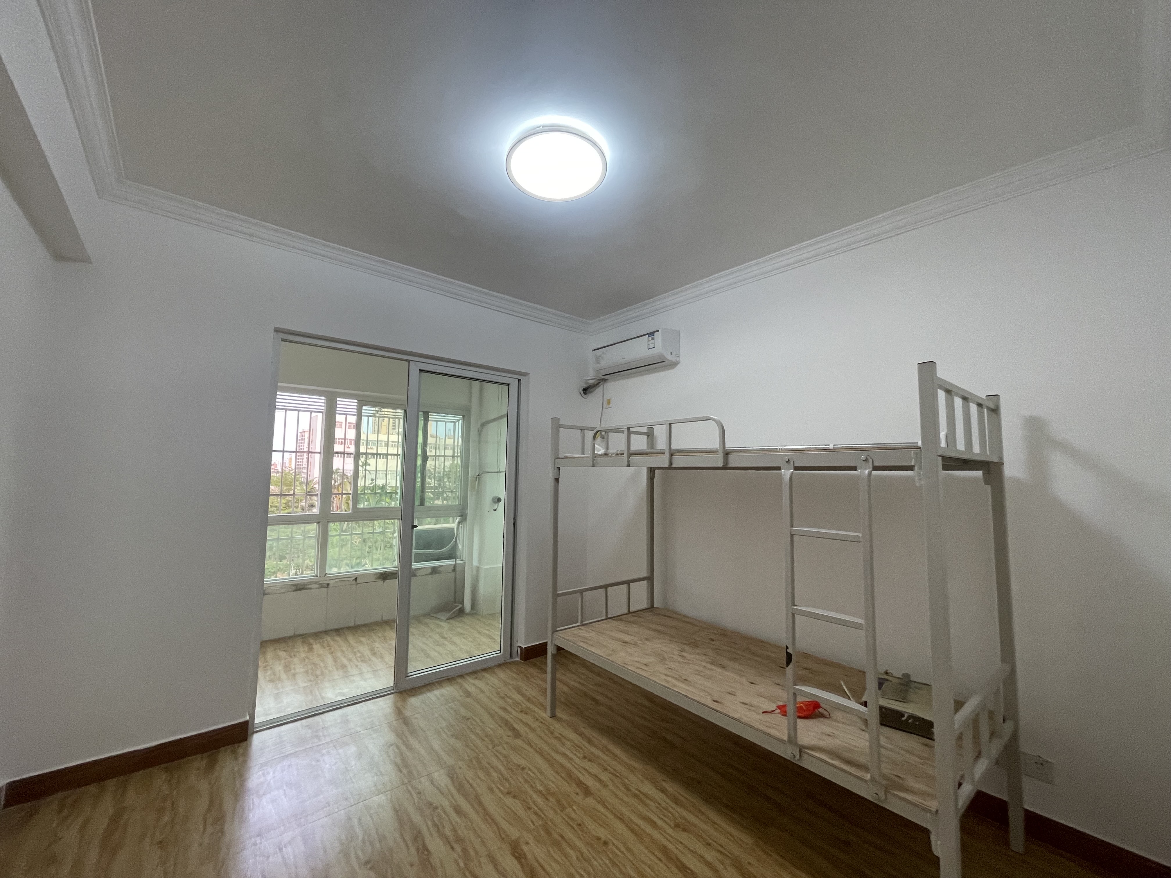 胜似闲庭  2室1厅1卫   2300.00元/月室内图