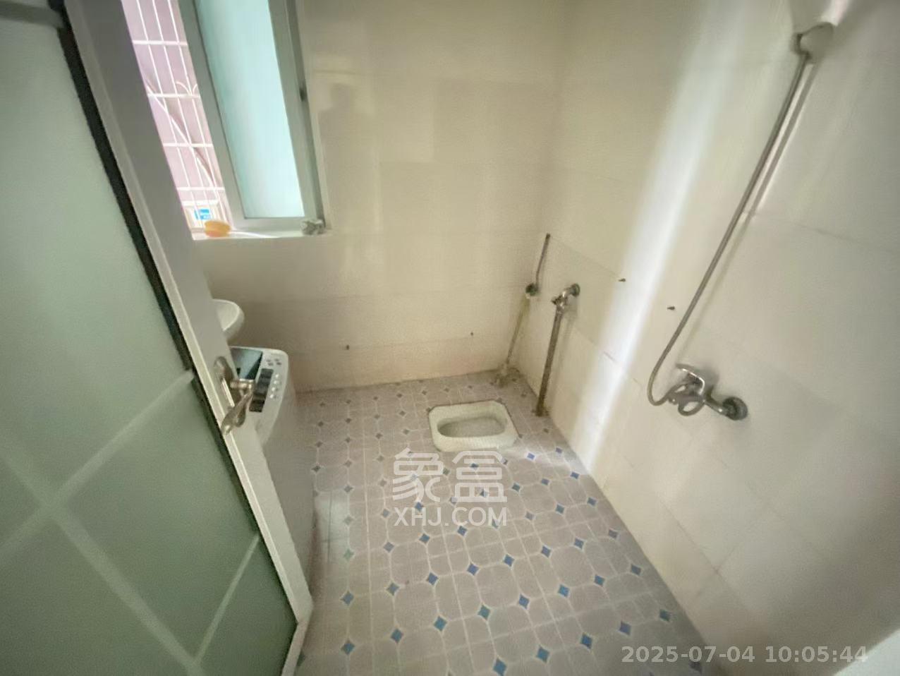 巧克力空间（建鸿达现代大厦）  2室2厅1卫   2100.00元/月室内图