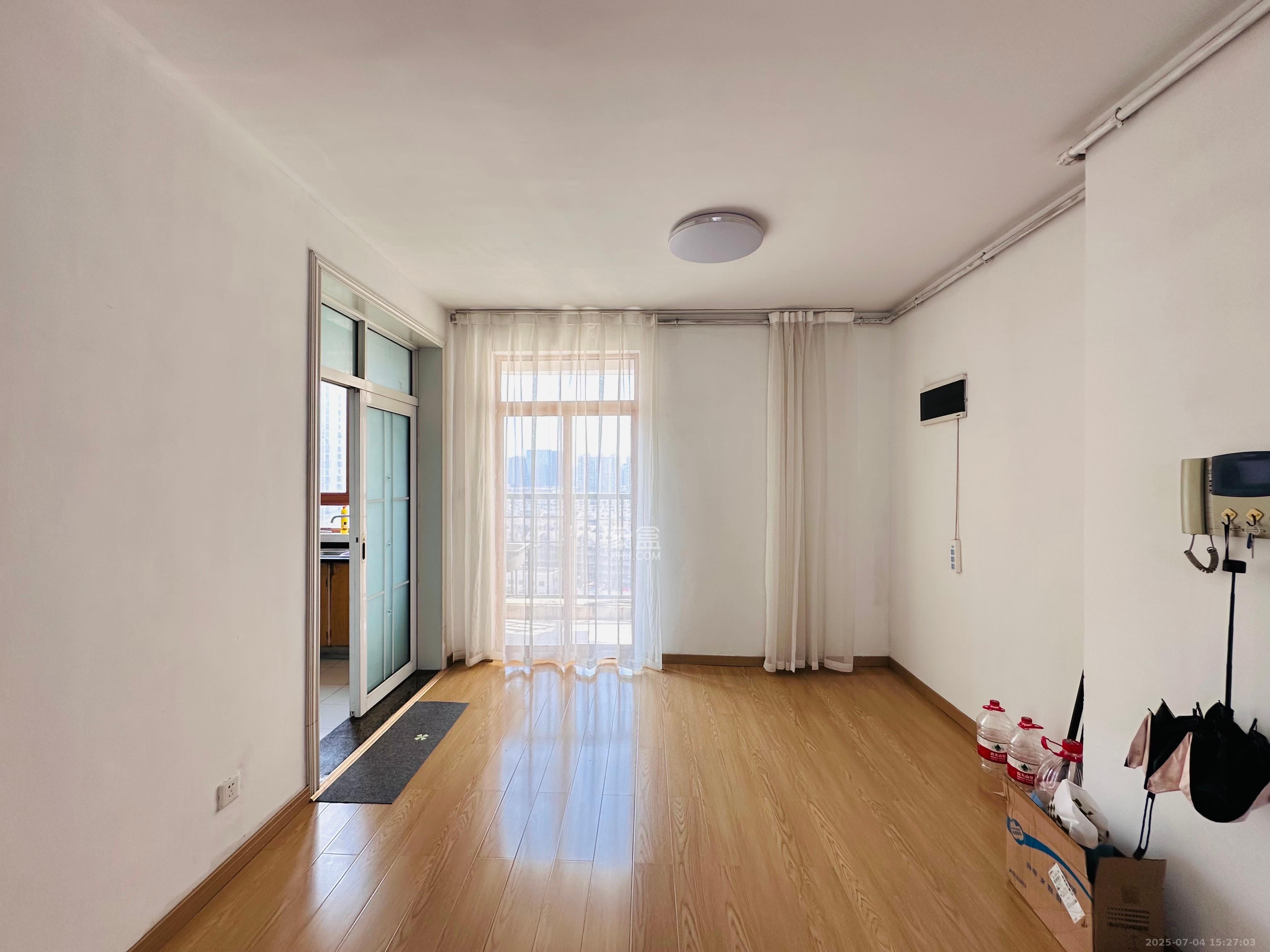 世嘉国际华城  3室2厅2卫    3200.0元/月 世嘉国际华城  3室2厅2卫    3200.0元/月室内图