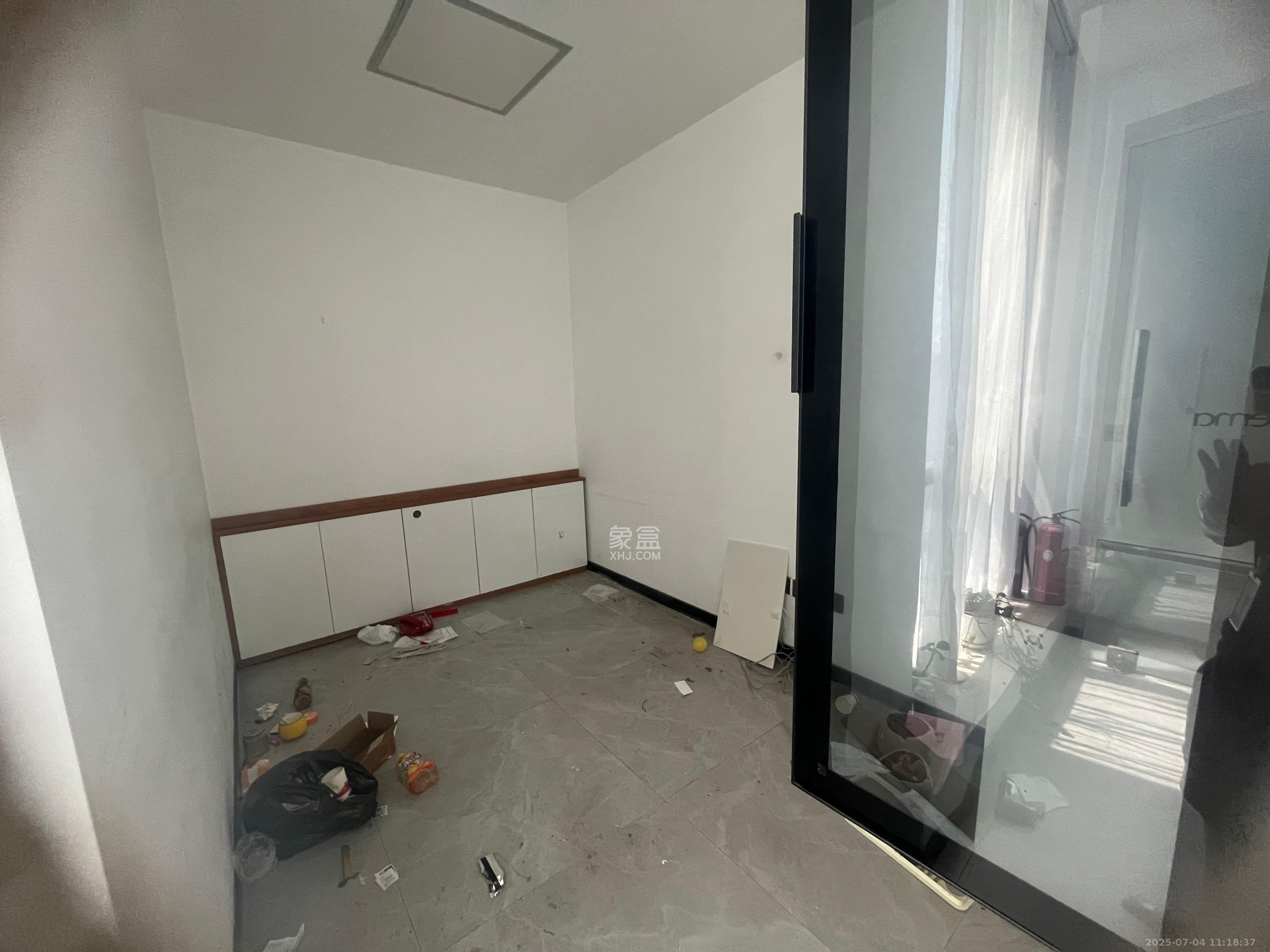 喜盈门范城   114.0㎡      10000.0元/月室内图