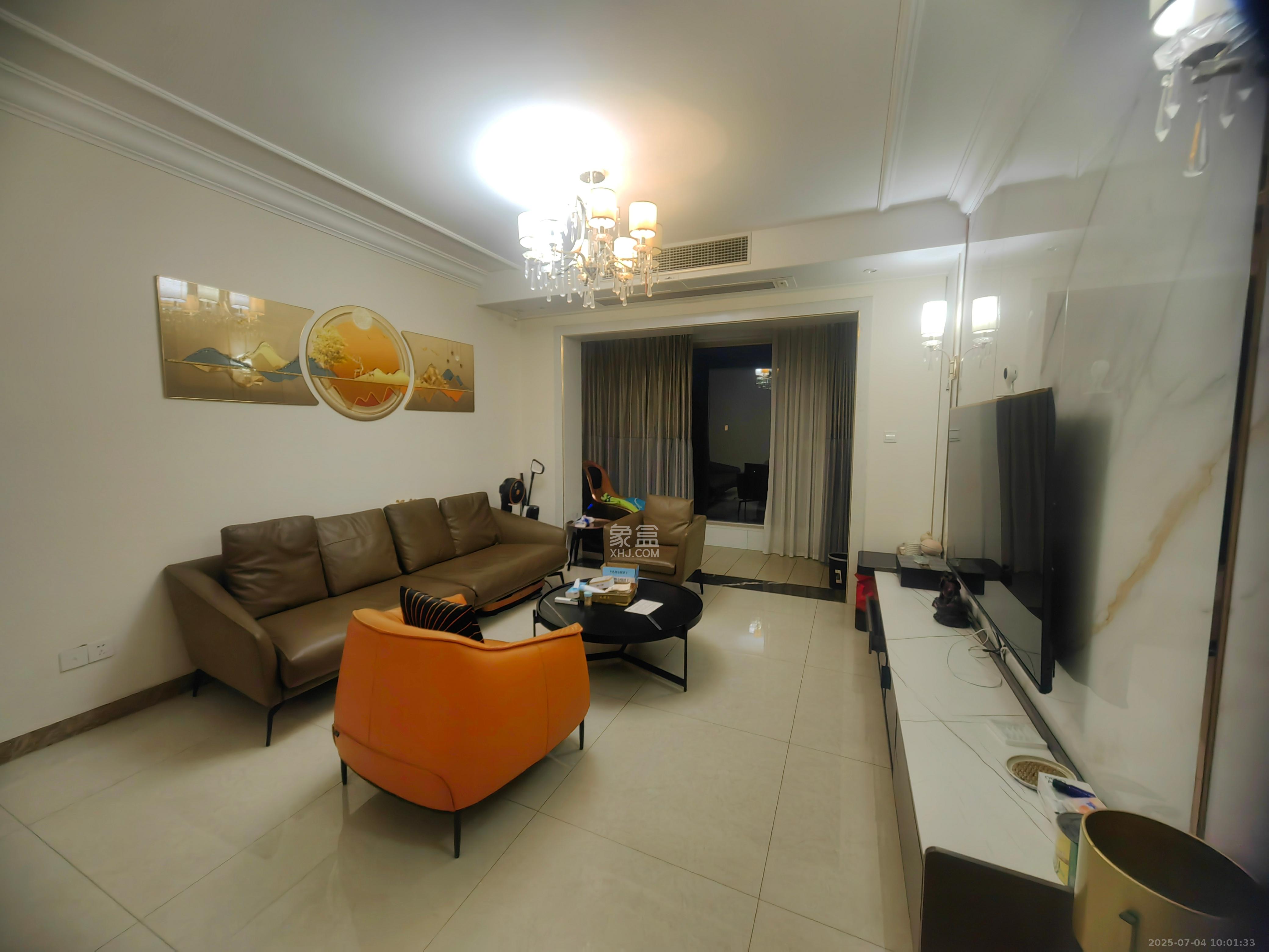 恒大御景半岛 3室2厅2卫 60.0万 恒大御景半岛 3室2厅2卫 60.0万客厅