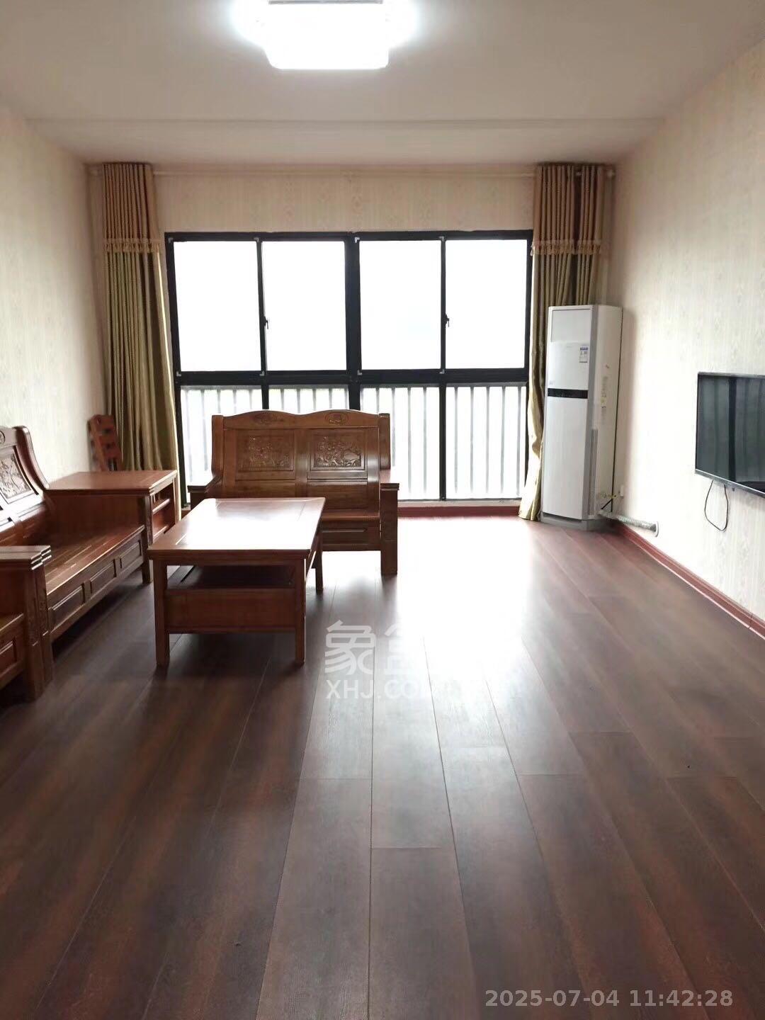 麓谷明珠  3室2厅2卫    2700.0元/月 麓谷明珠  3室2厅2卫    2700.0元/月室内图