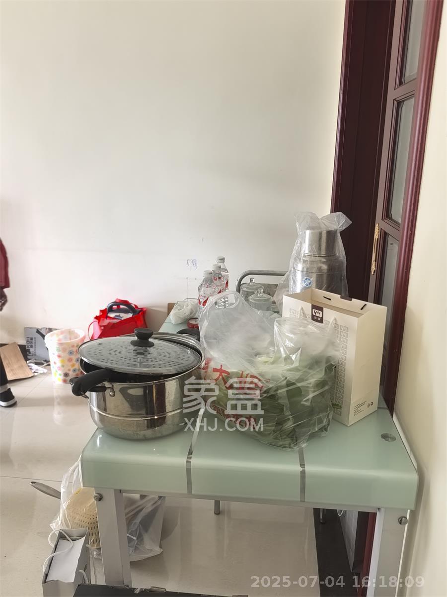 恒大城 2室2厅1卫 1900.0元/月 恒大城 2室2厅1卫 1900.0元/月室内图