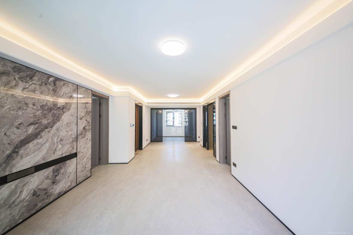 长沙润府B区 3室2厅2卫 208.0万 长沙润府B区 3室2厅2卫 208.0万客厅