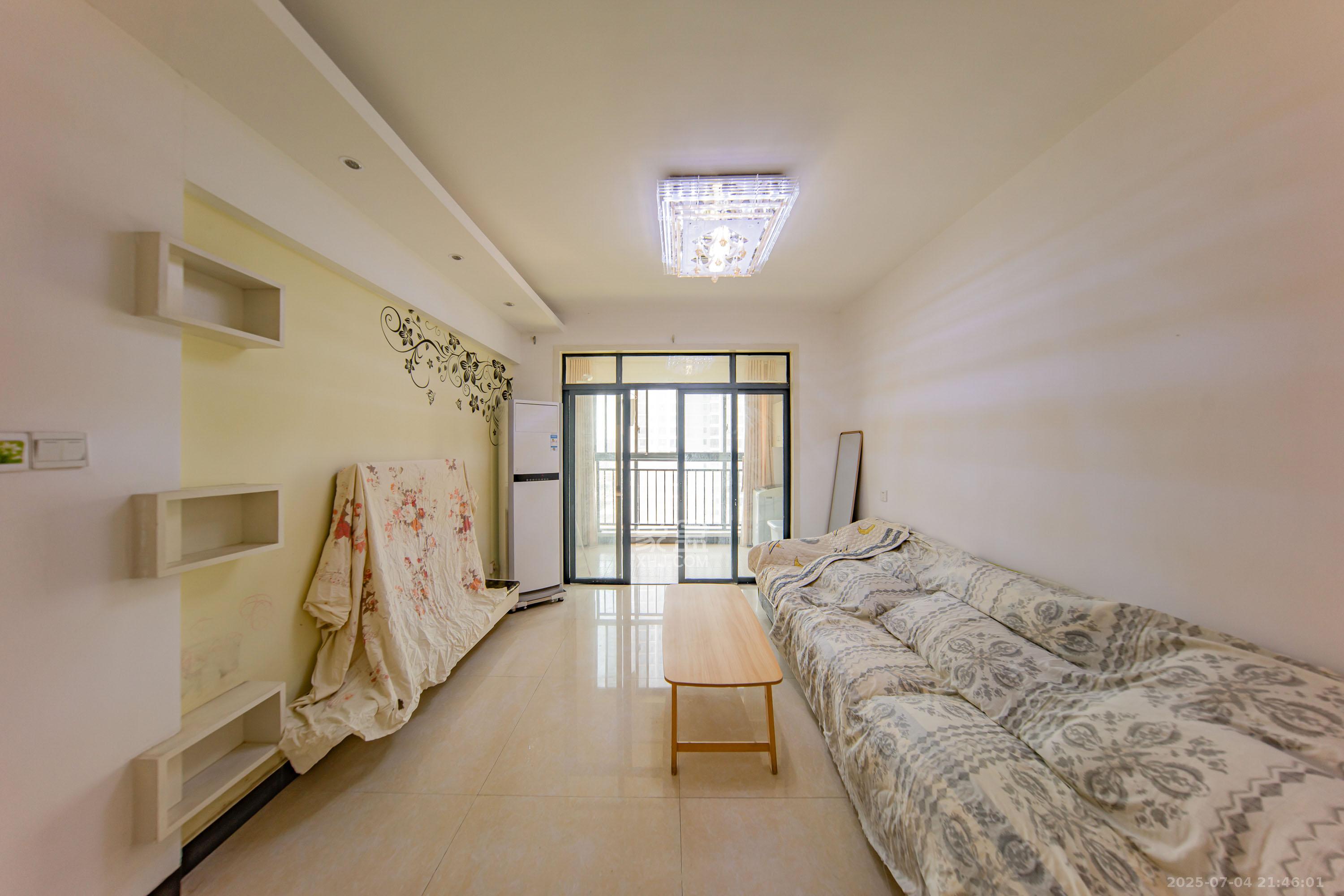 中建麓山和苑  1室1厅1卫   68.00万客厅
